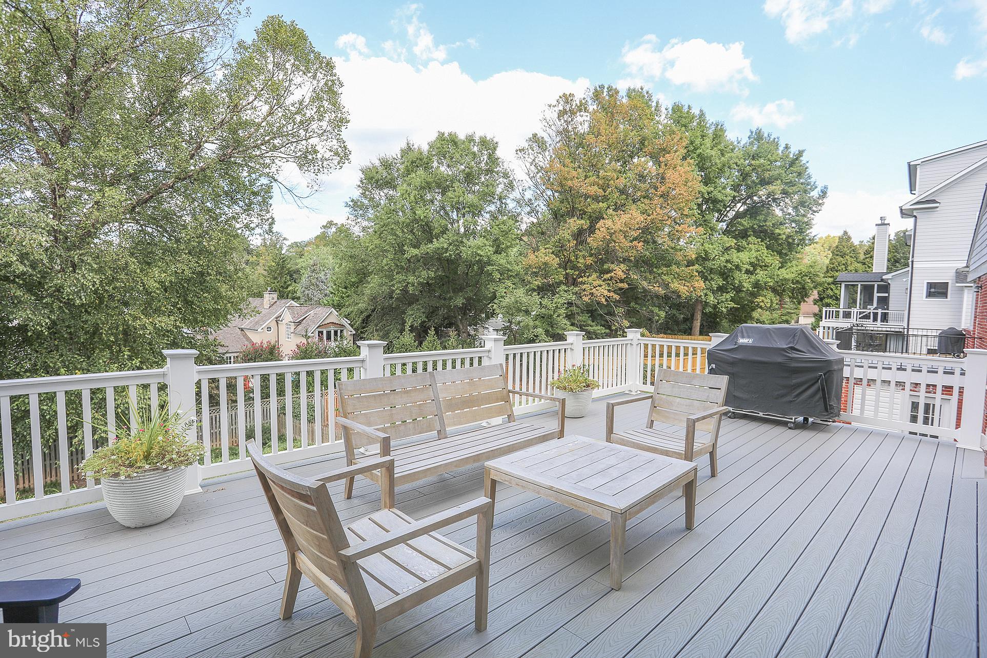 CHEVY CHASE - Residential