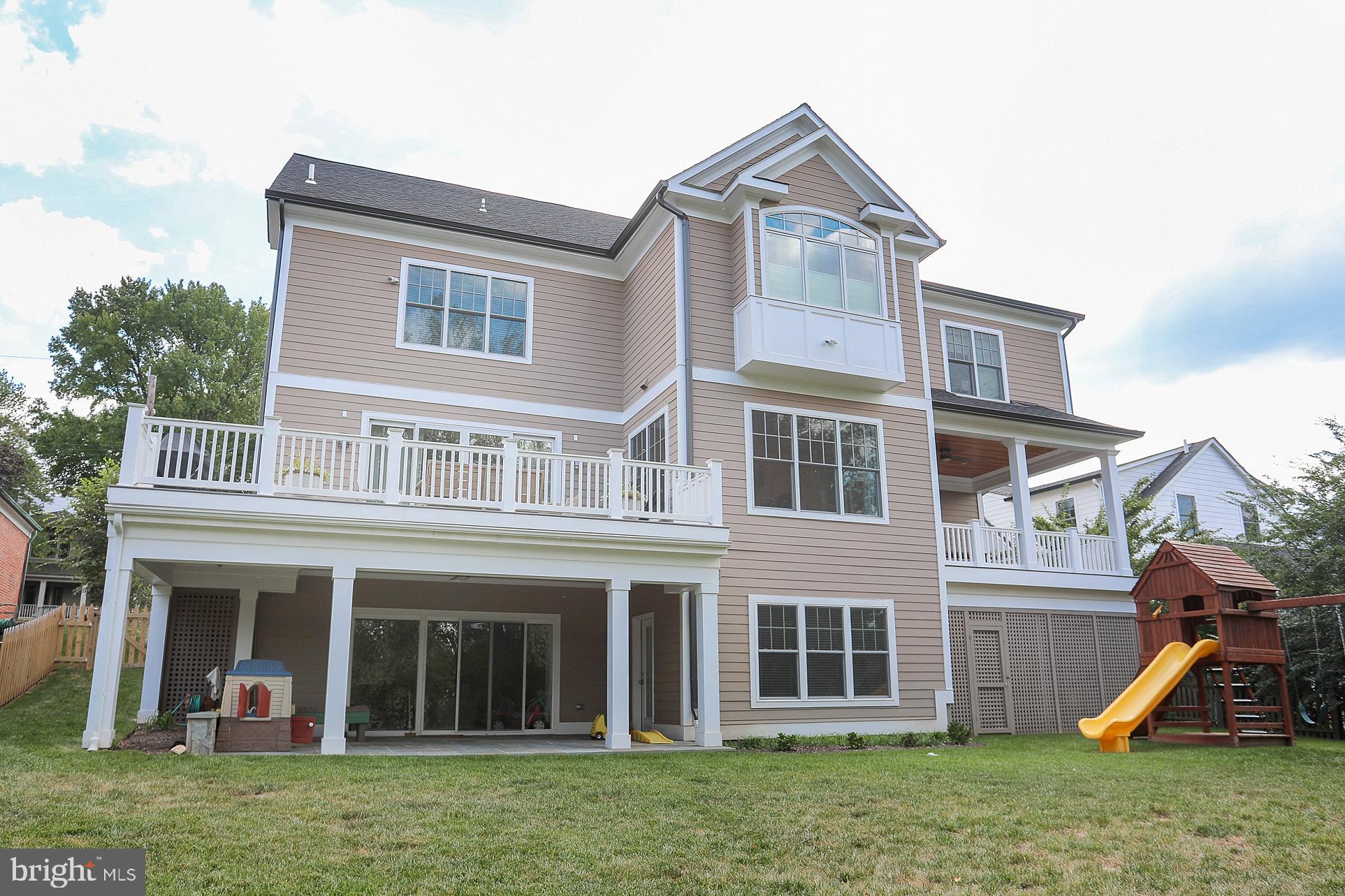 CHEVY CHASE - Residential