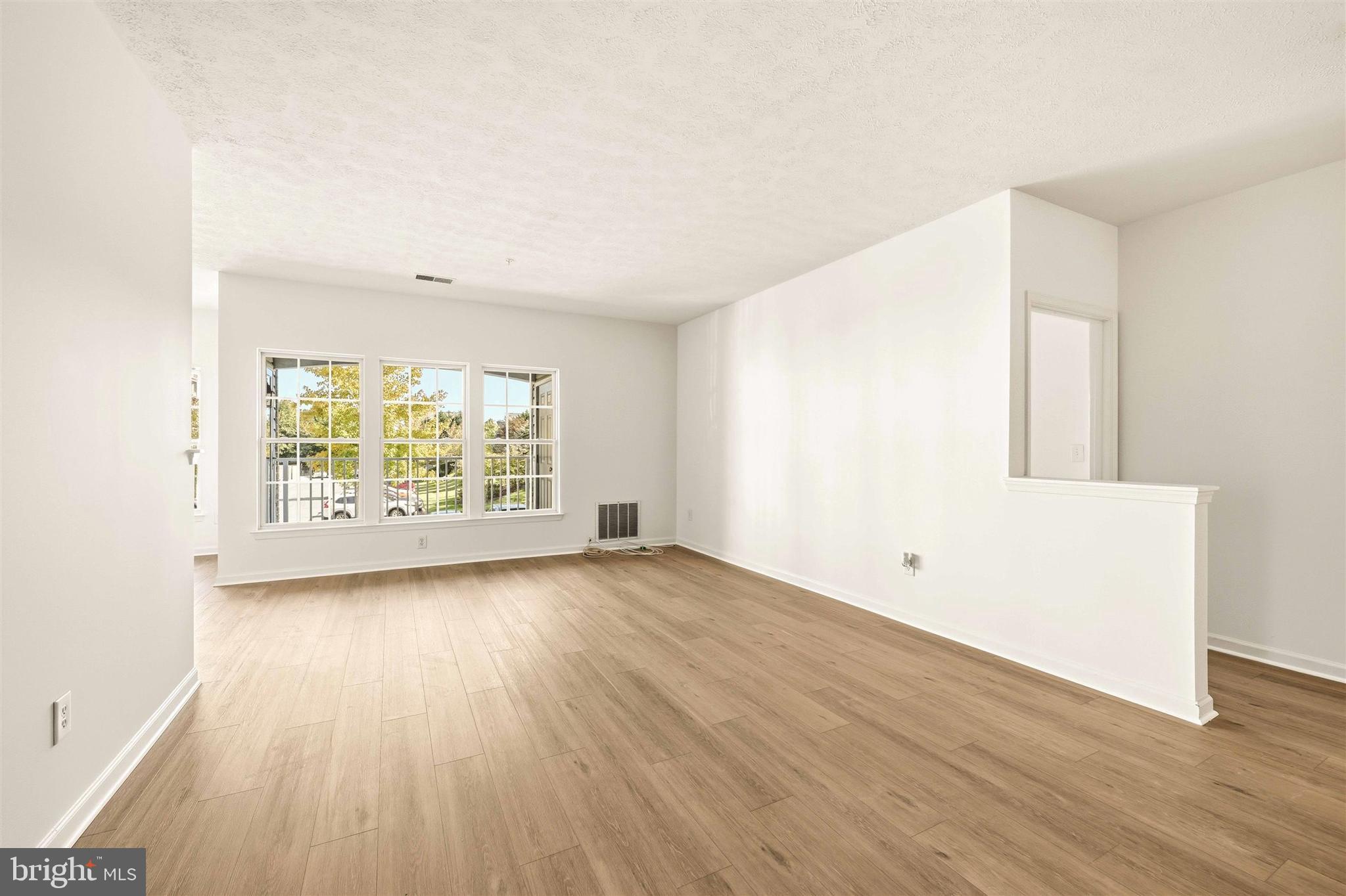 WINDSOR AT PERRY HALL FARMS - Residential