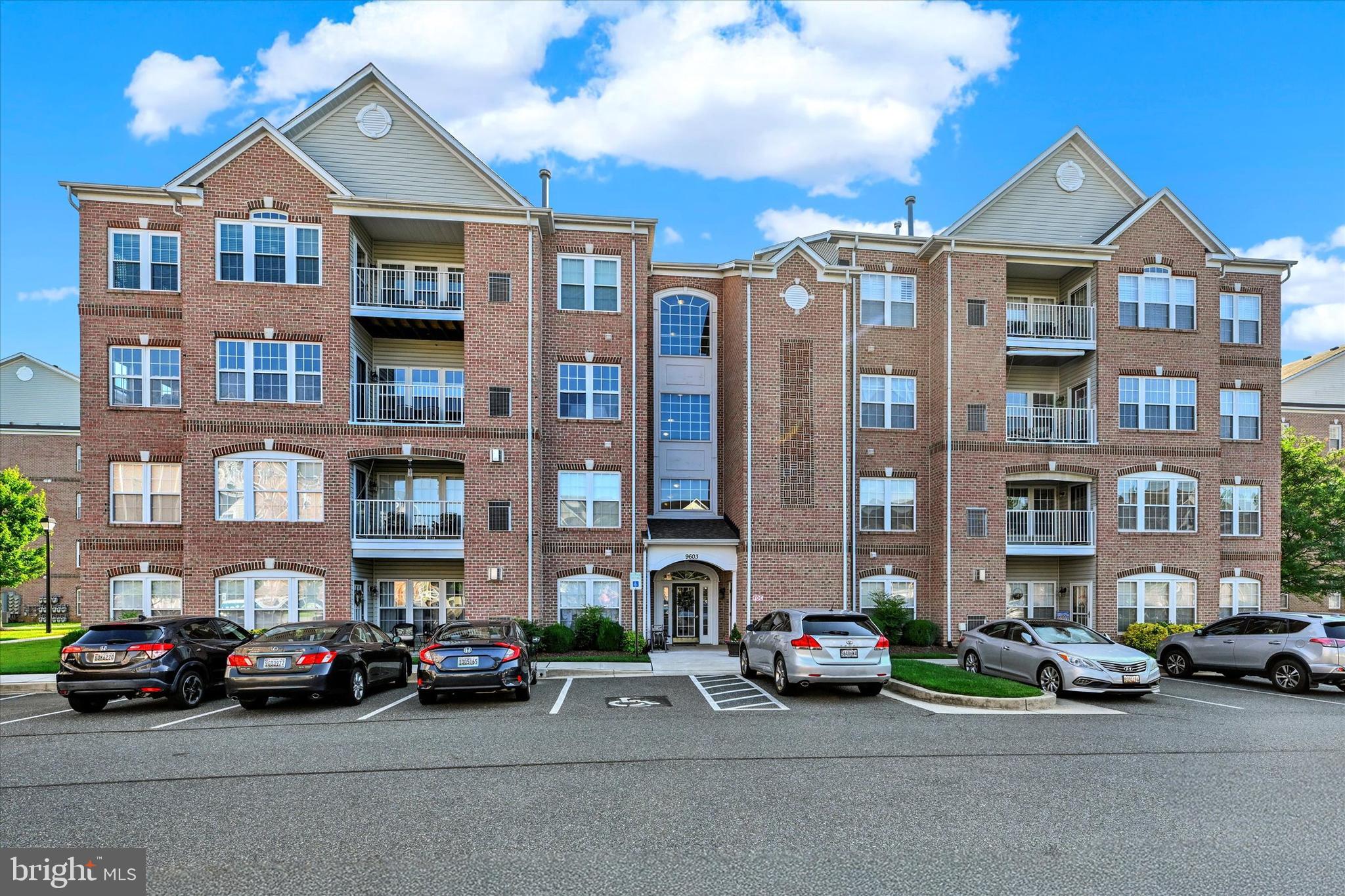 WINDSOR AT PERRY HALL FARMS - Residential