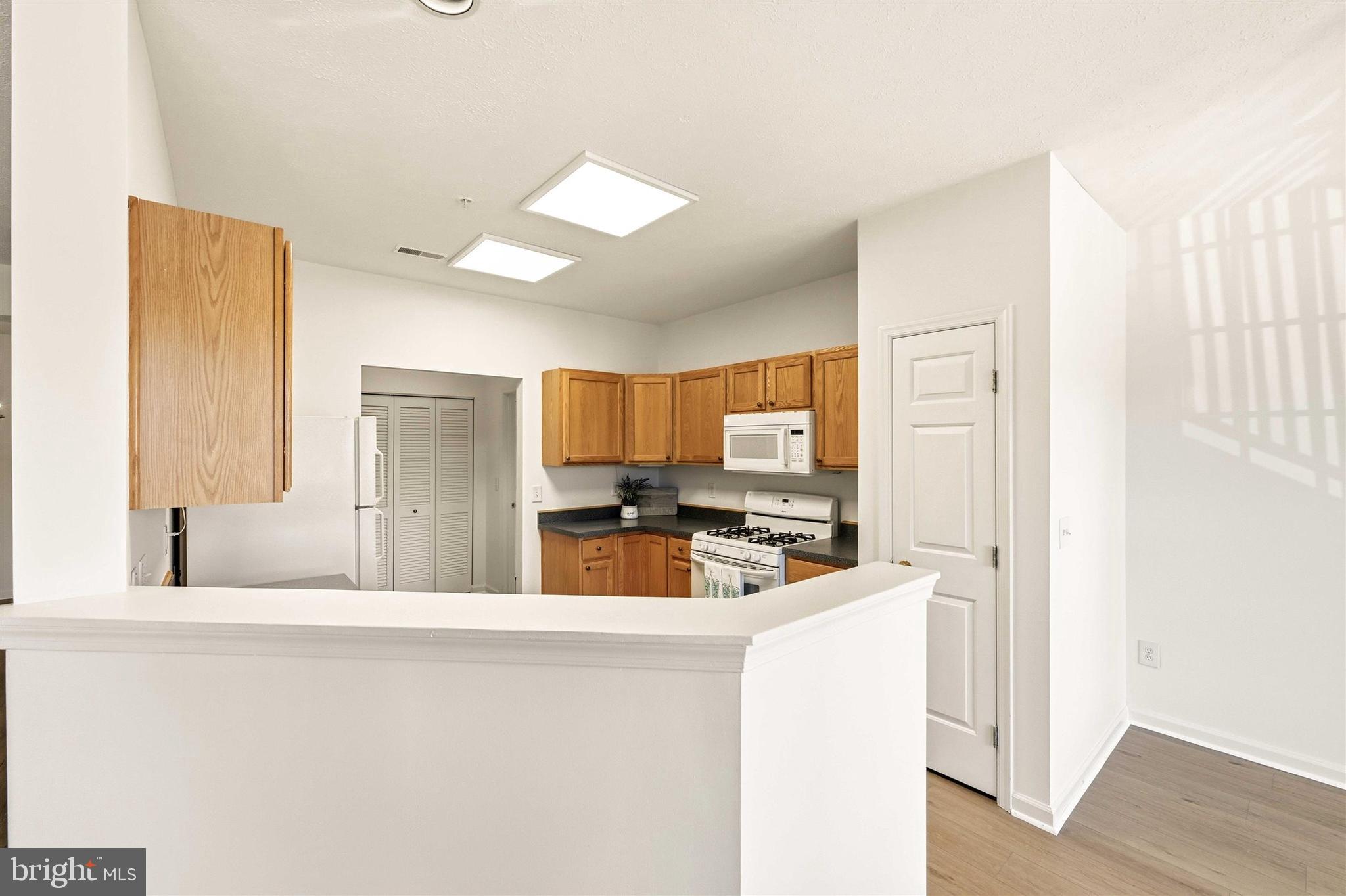 WINDSOR AT PERRY HALL FARMS - Residential