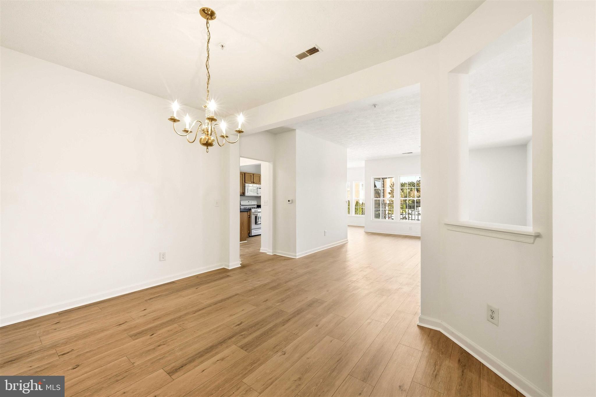 WINDSOR AT PERRY HALL FARMS - Residential