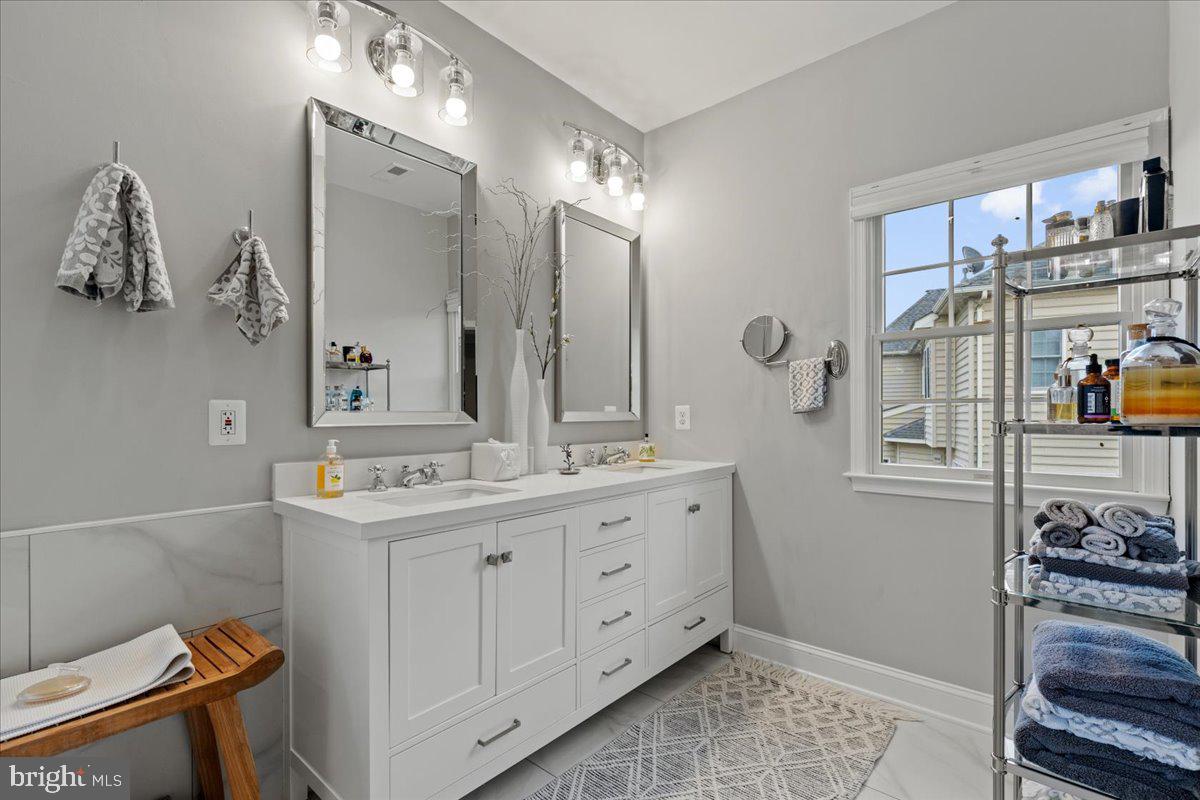 BELMONT COUNTRY CLUB - Residential