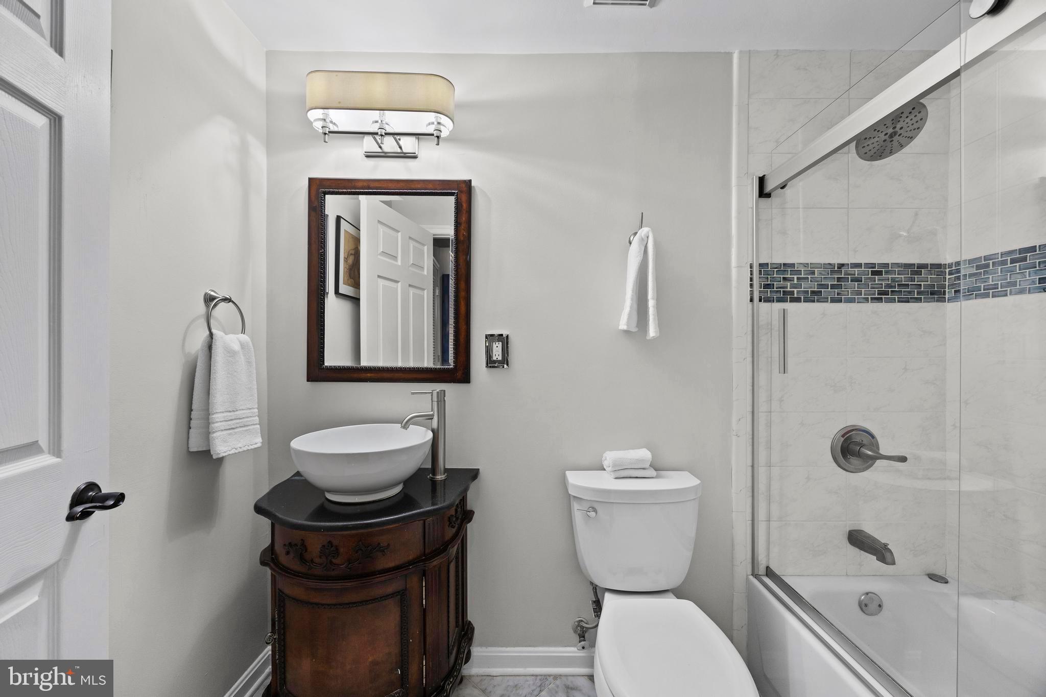 BELMONT COUNTRY CLUB - Residential