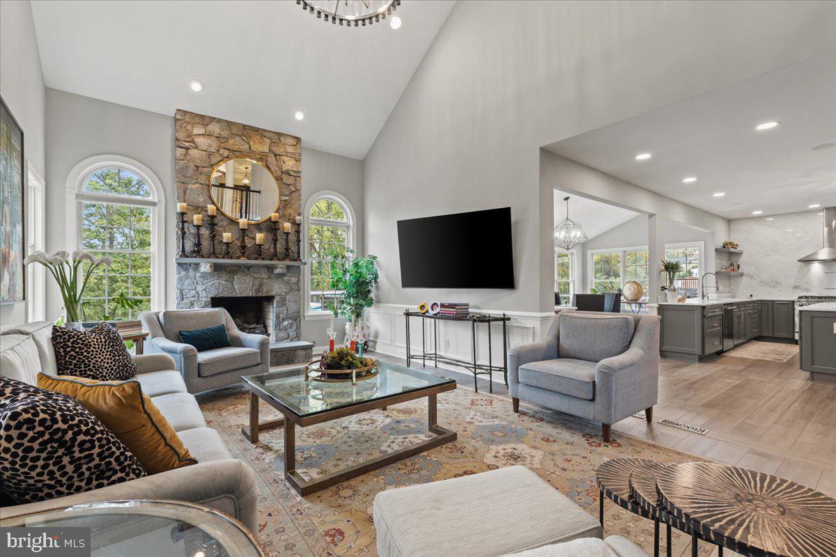 BELMONT COUNTRY CLUB - Residential