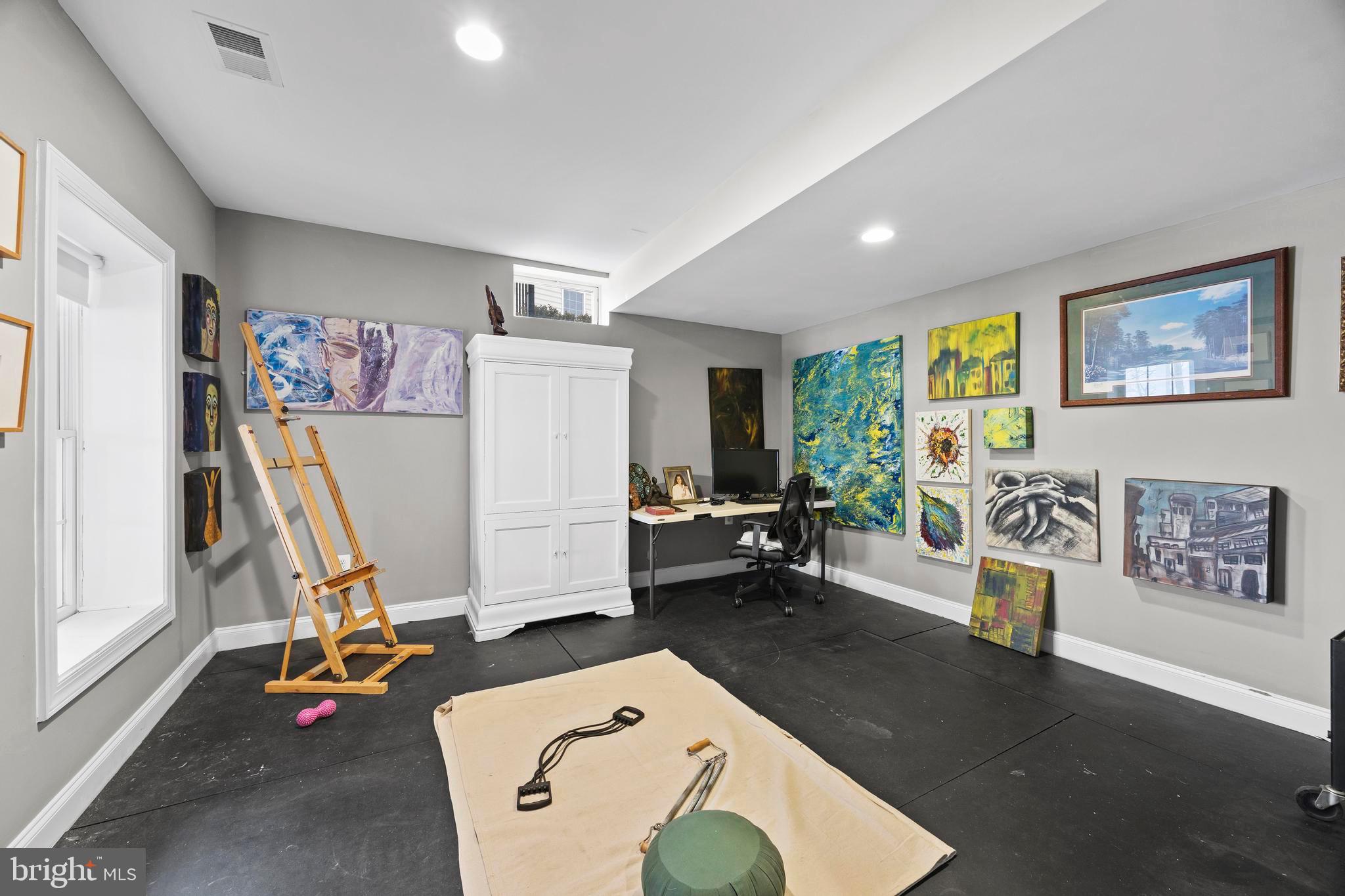 BELMONT COUNTRY CLUB - Residential