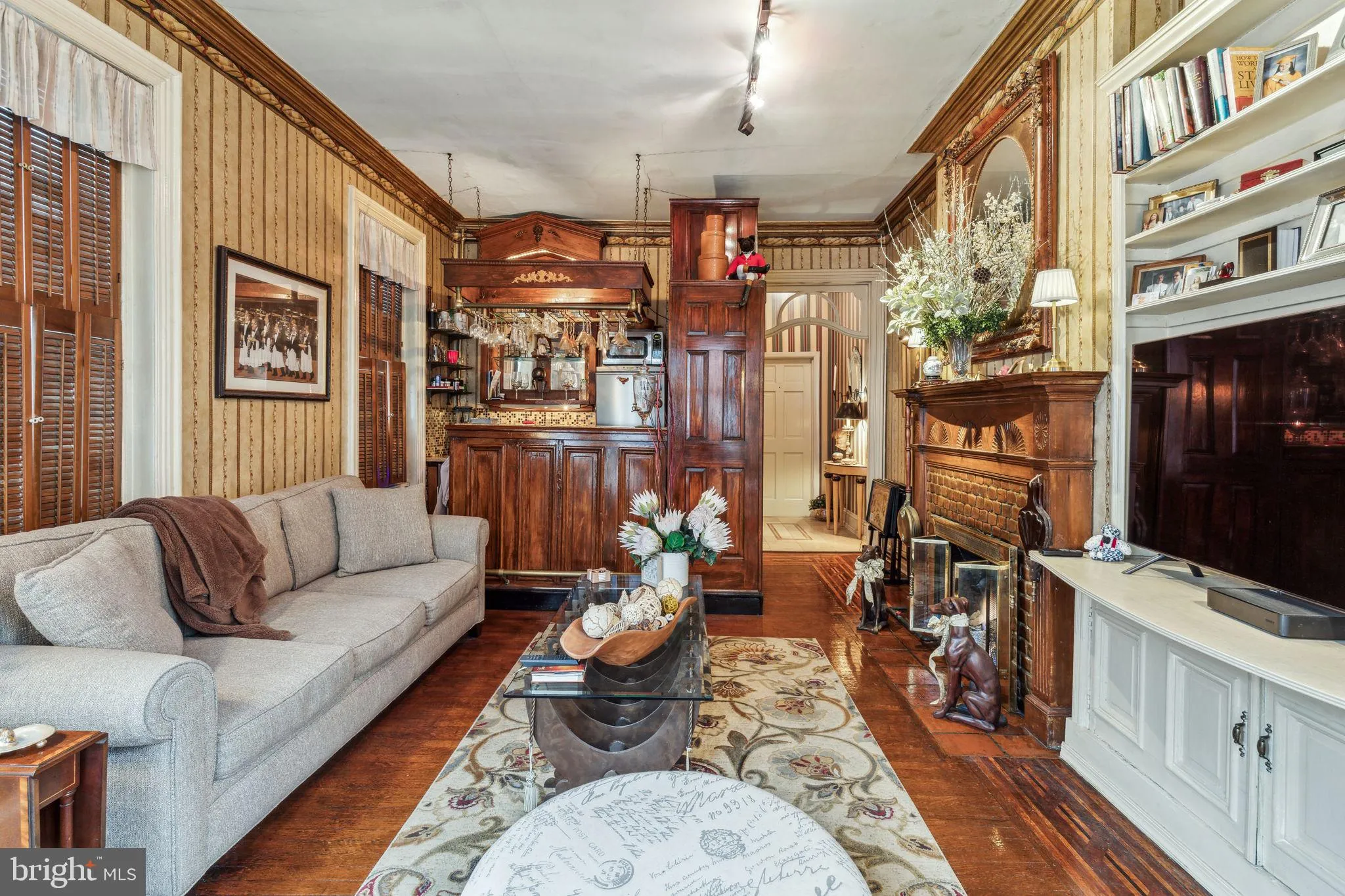 Philadelphia, Pennsylvania 19103, United States, 4 Bedrooms Bedrooms, ,5 BathroomsBathrooms,Residential,Active,117801