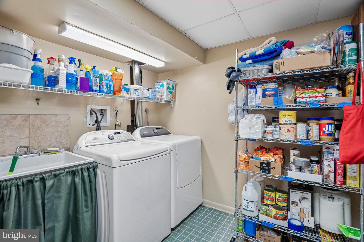 HICKORY HOLLOW - Residential