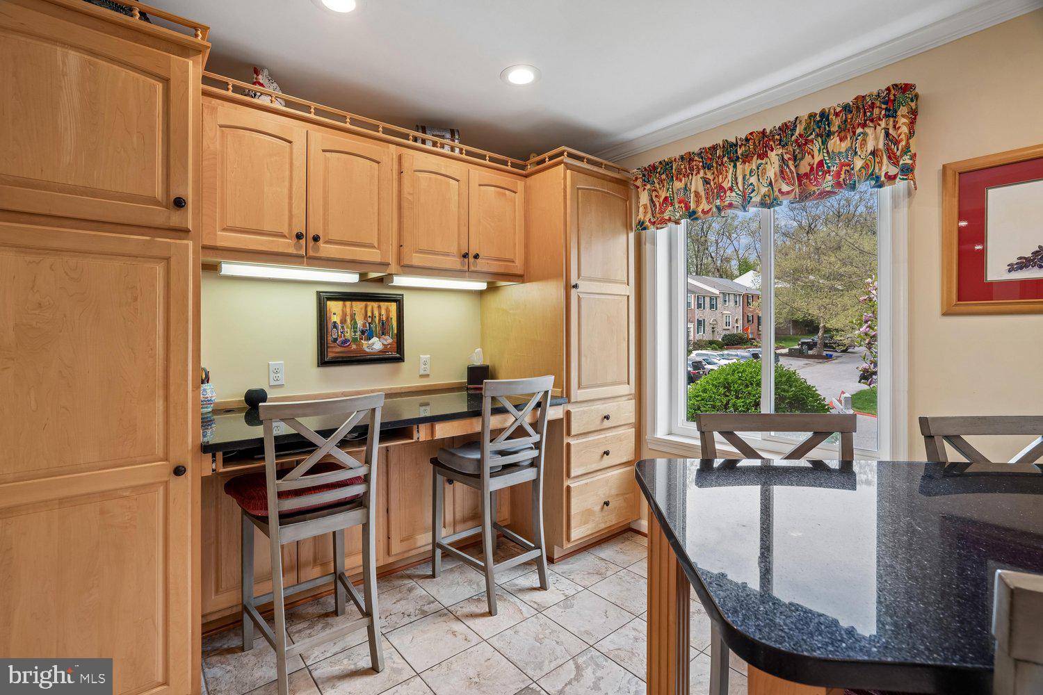 HICKORY HOLLOW - Residential