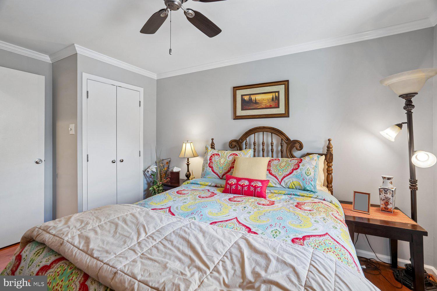 HICKORY HOLLOW - Residential