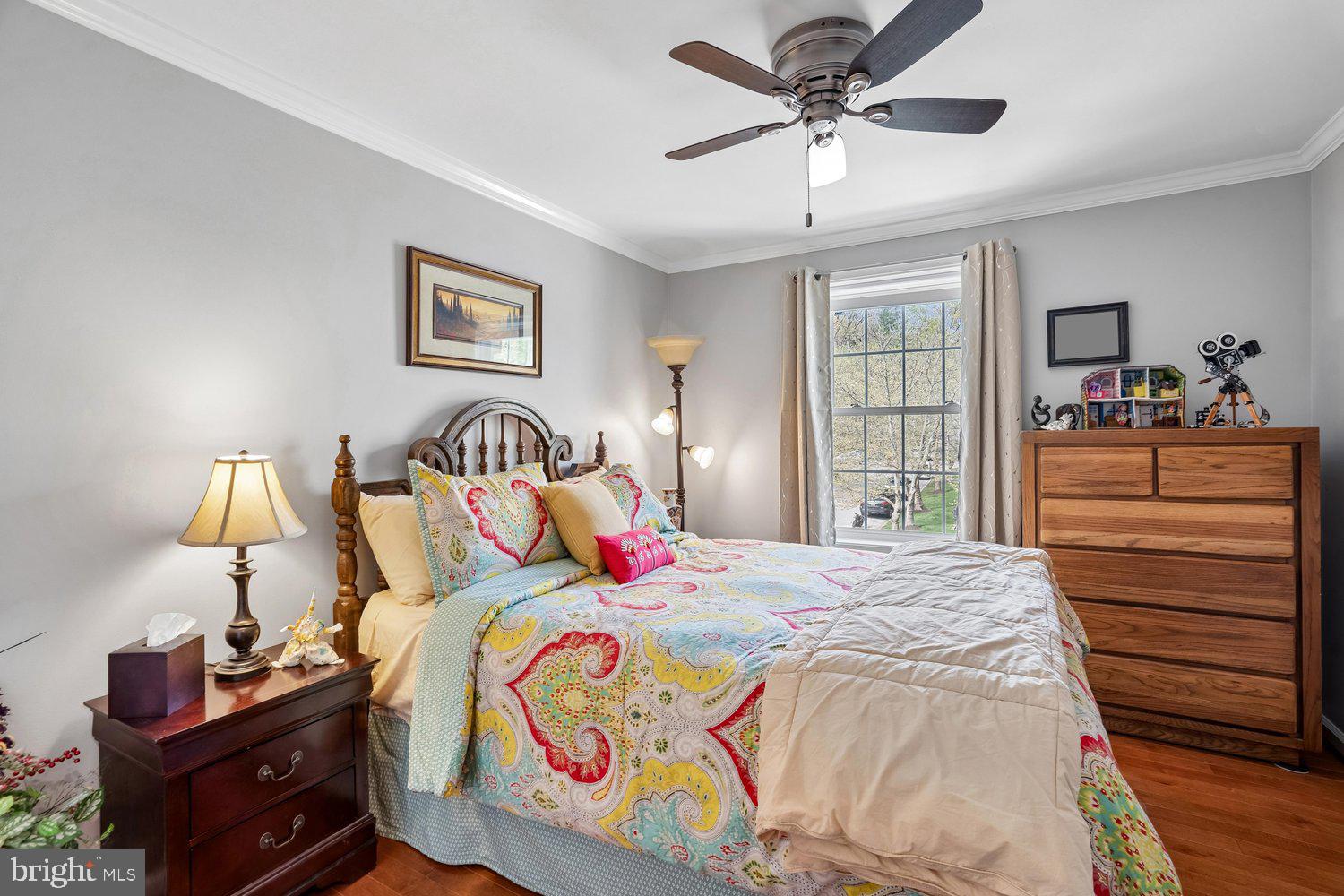 HICKORY HOLLOW - Residential