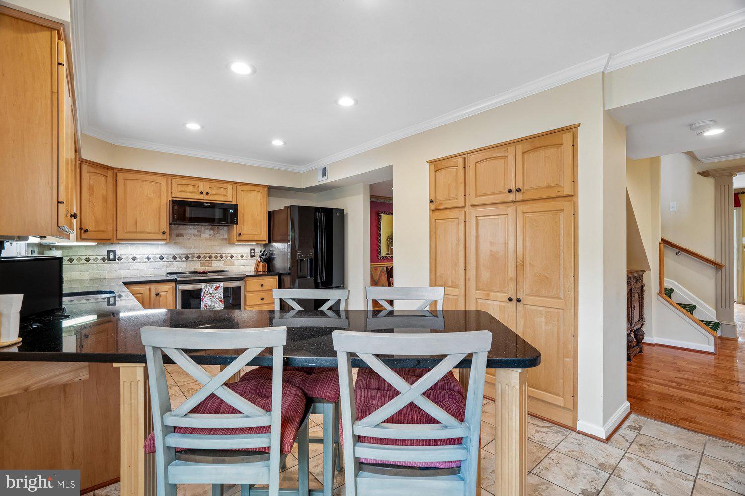 HICKORY HOLLOW - Residential