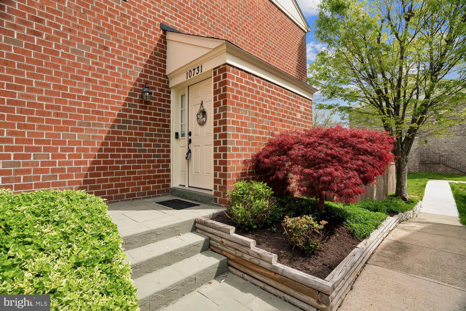 HICKORY HOLLOW - Residential