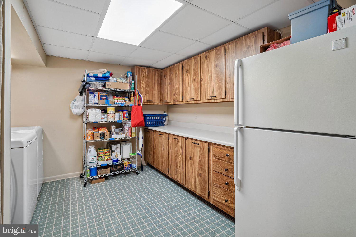 HICKORY HOLLOW - Residential