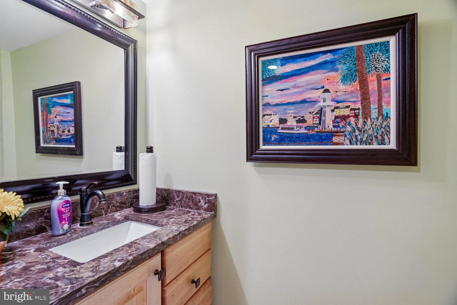 HICKORY HOLLOW - Residential