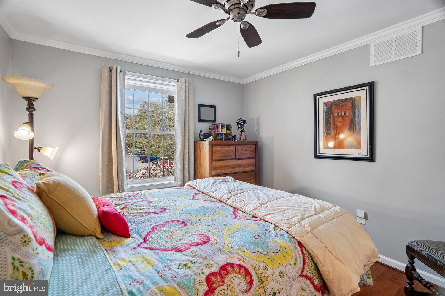 HICKORY HOLLOW - Residential