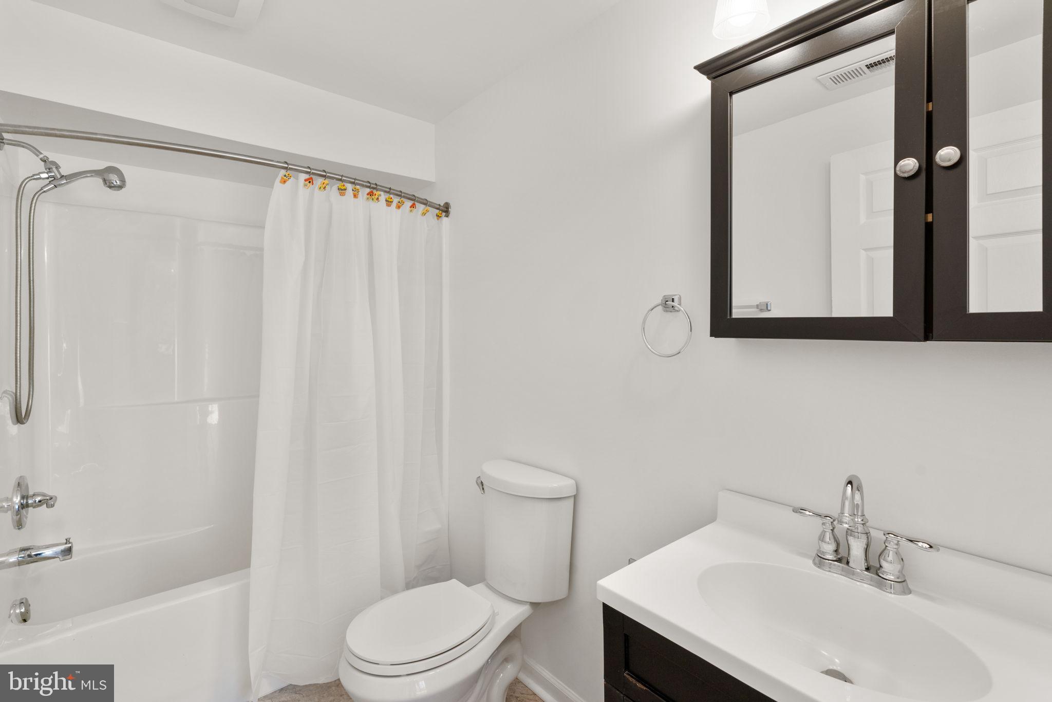 RICHARDSON MEWS - Residential