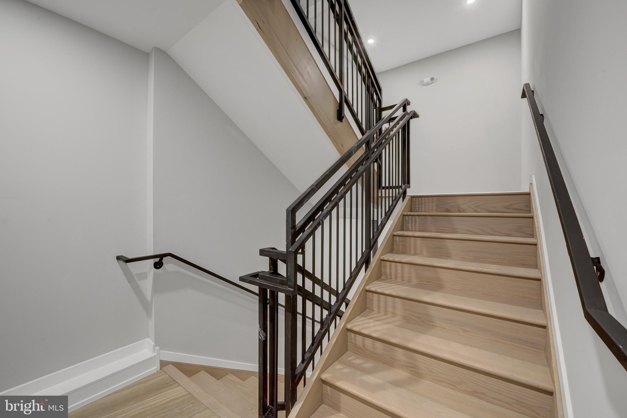 GRADUATE HOSPITAL - Residential Lease