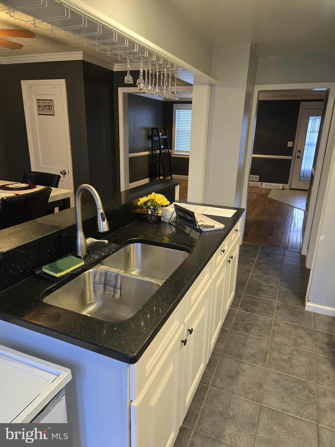 4408 SHAMROCK AVENUE