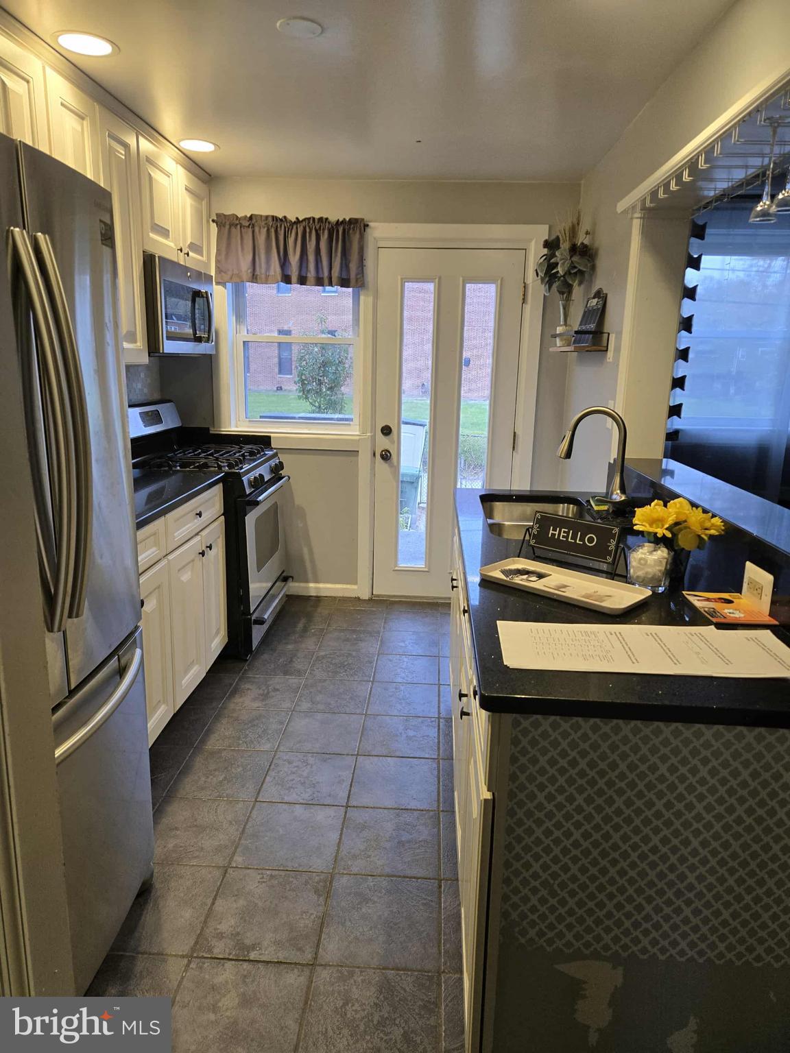 4408 SHAMROCK AVENUE