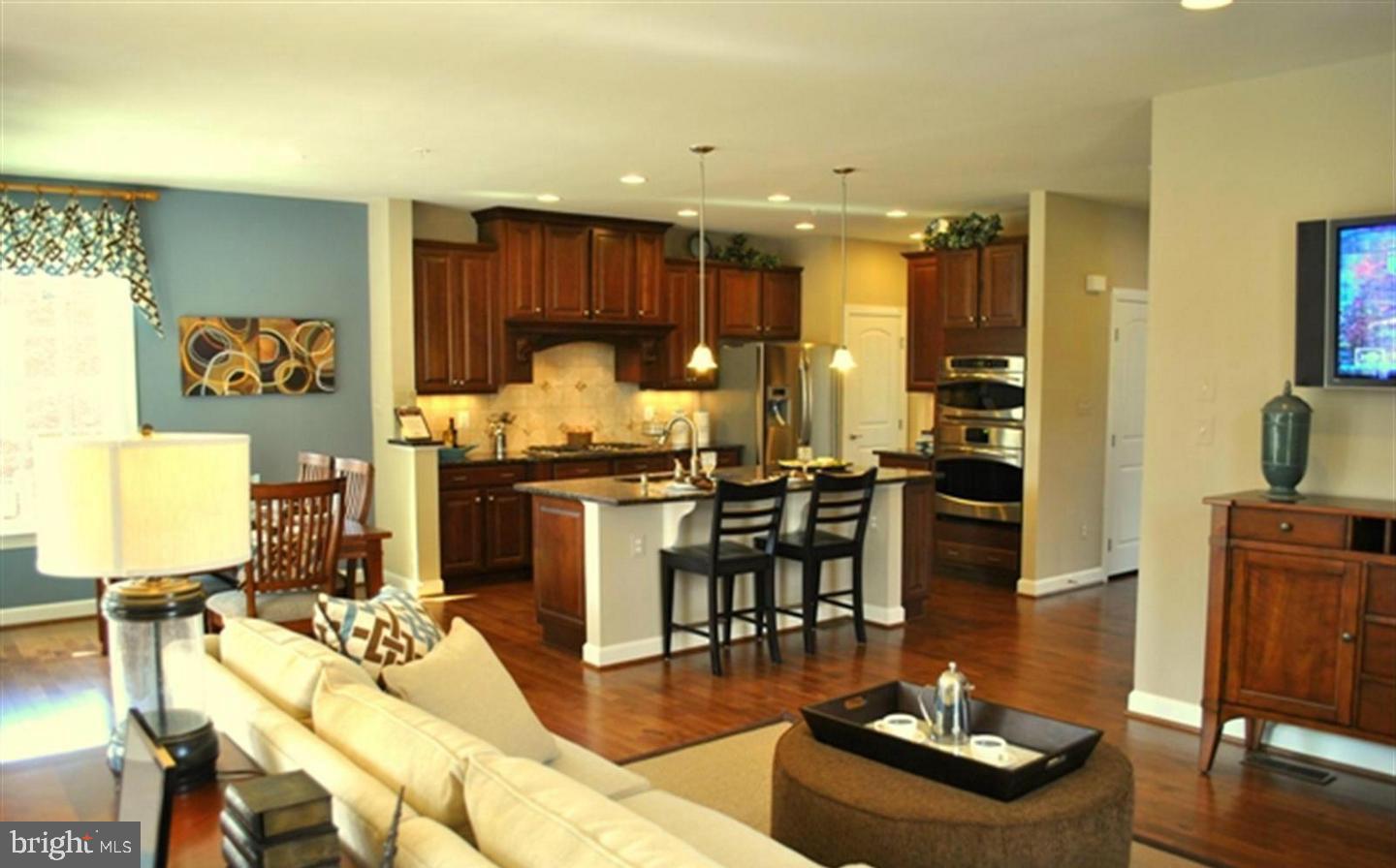 WATKINS MILL TOWN CENTER - Residential Lease