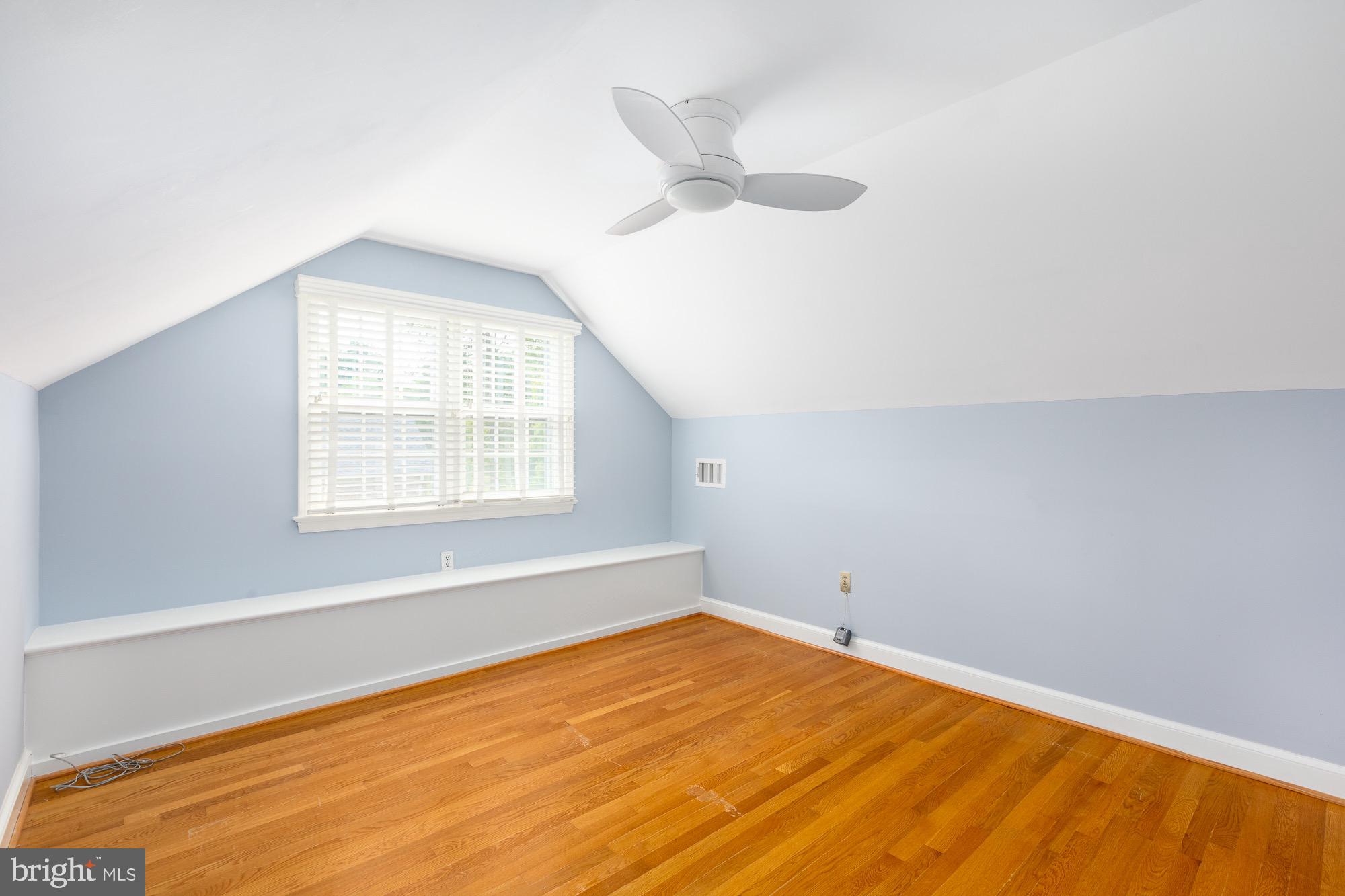 BRADLEY MANOR - Residential