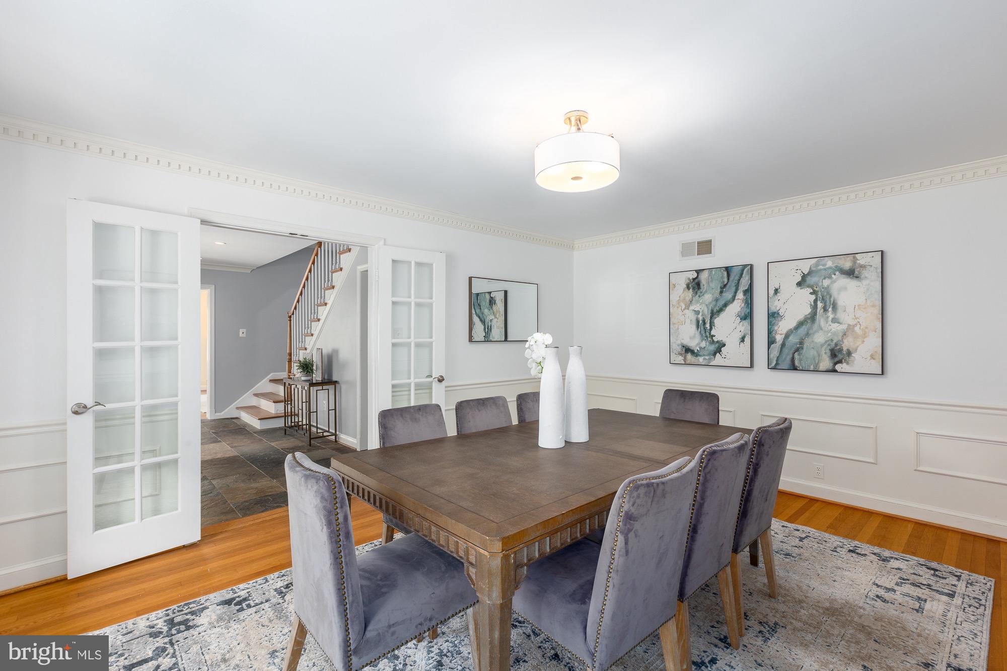 BRADLEY MANOR - Residential