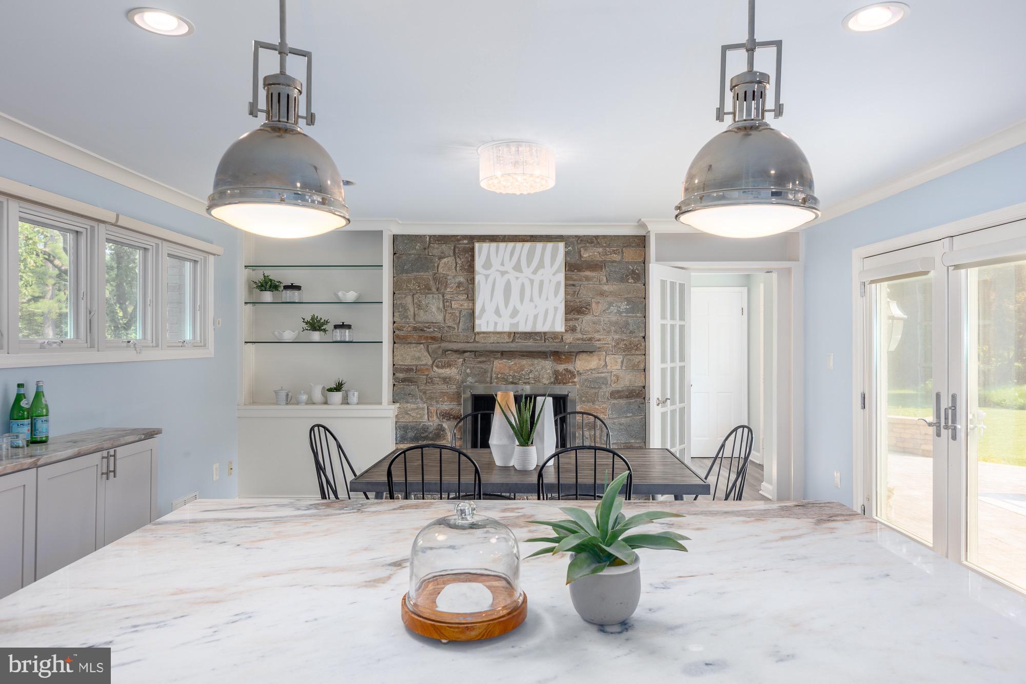 BRADLEY MANOR - Residential