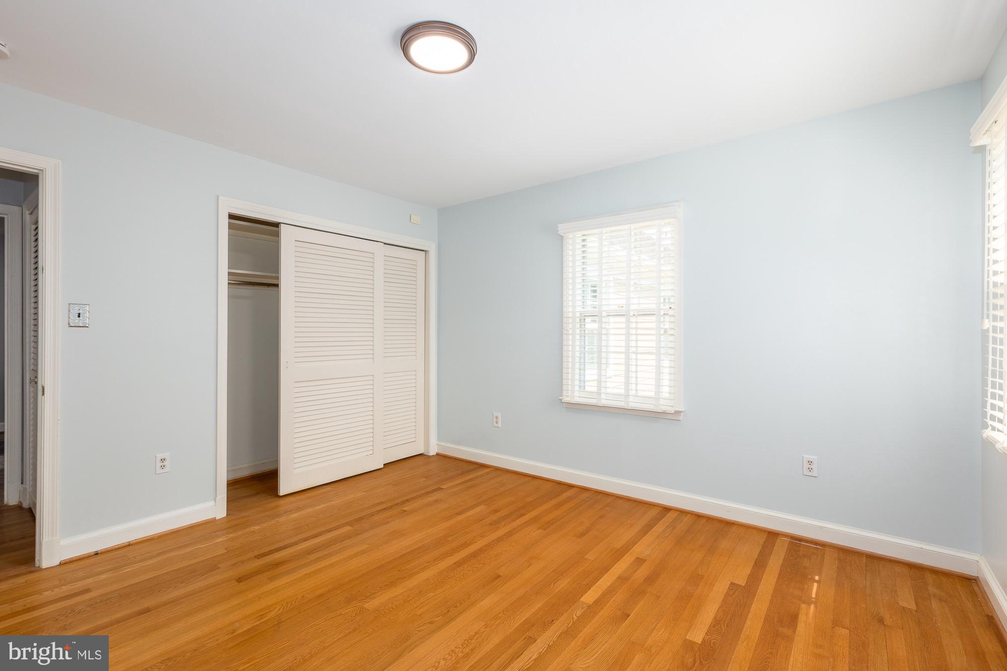 BRADLEY MANOR - Residential