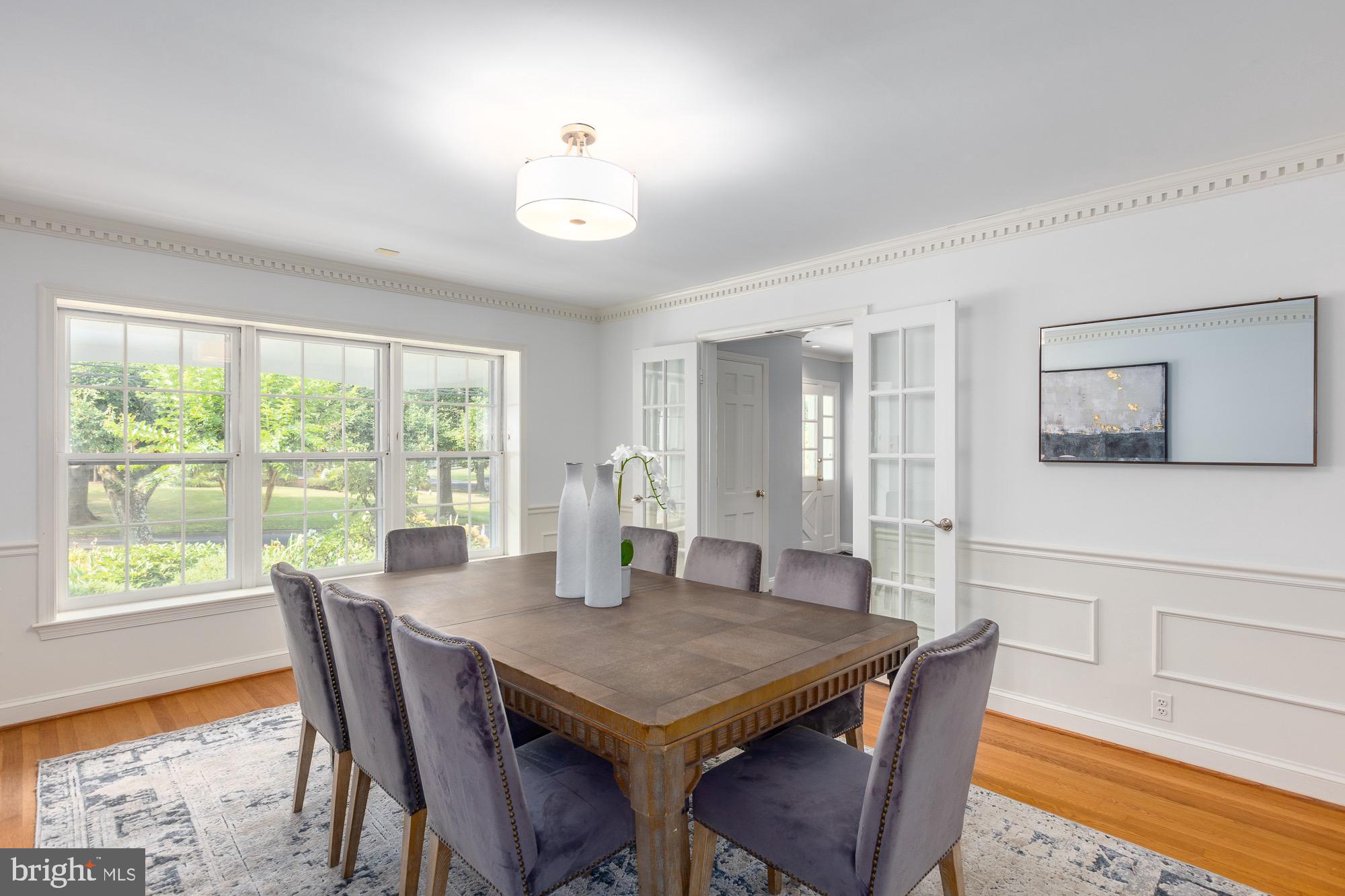 BRADLEY MANOR - Residential