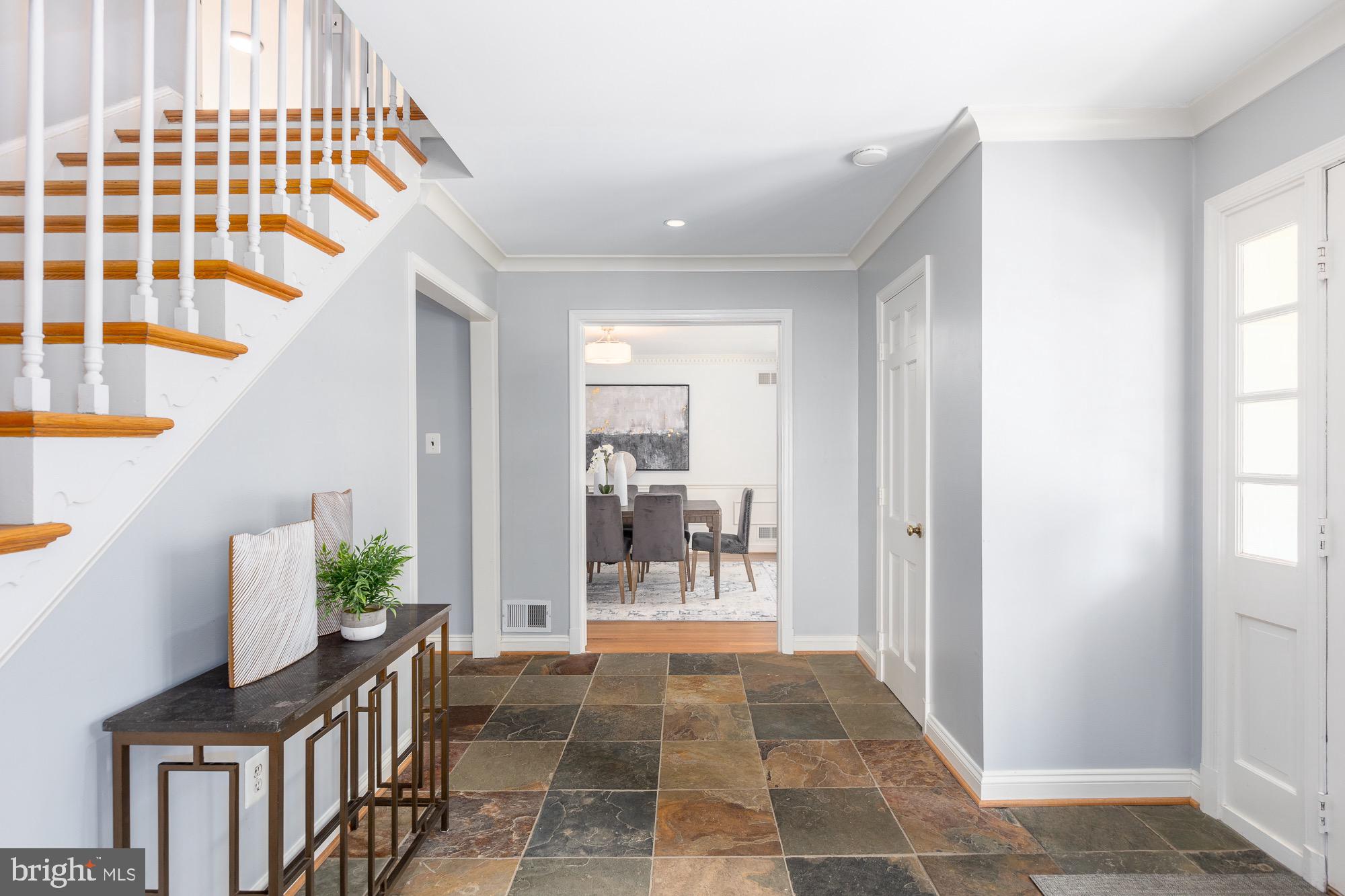 BRADLEY MANOR - Residential