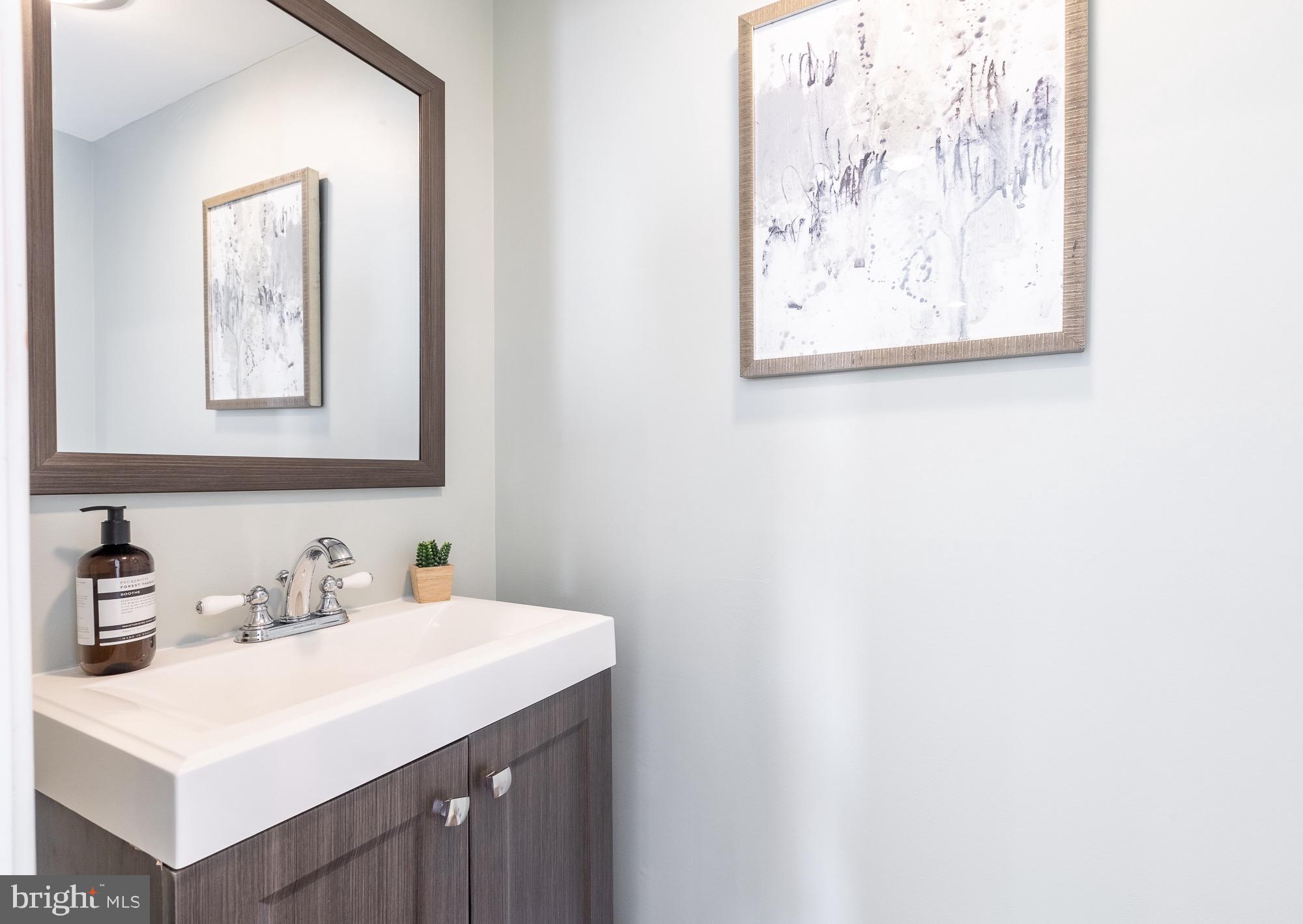 BRADLEY MANOR - Residential