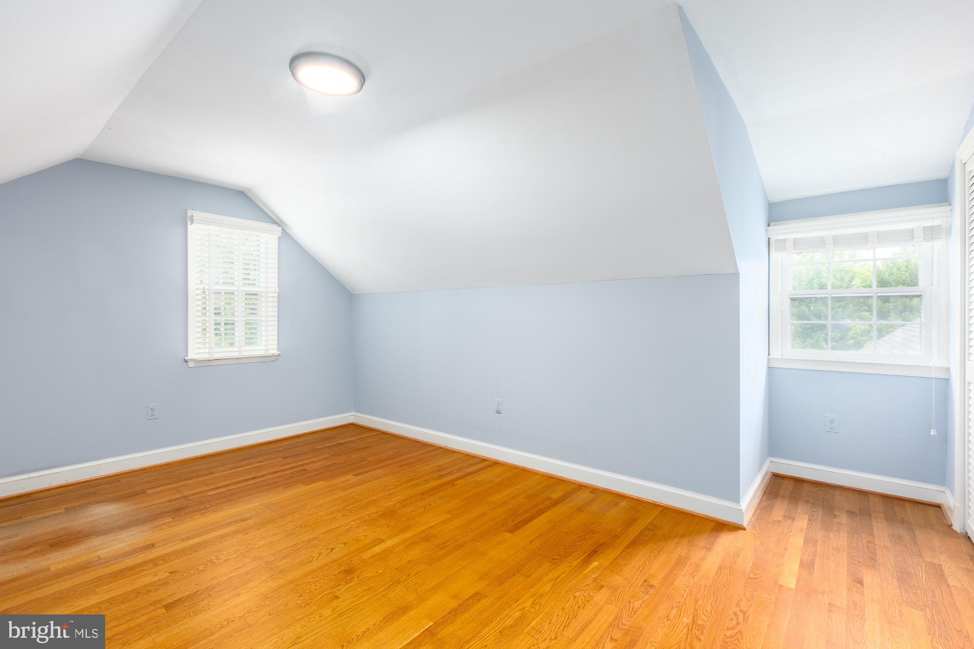 BRADLEY MANOR - Residential