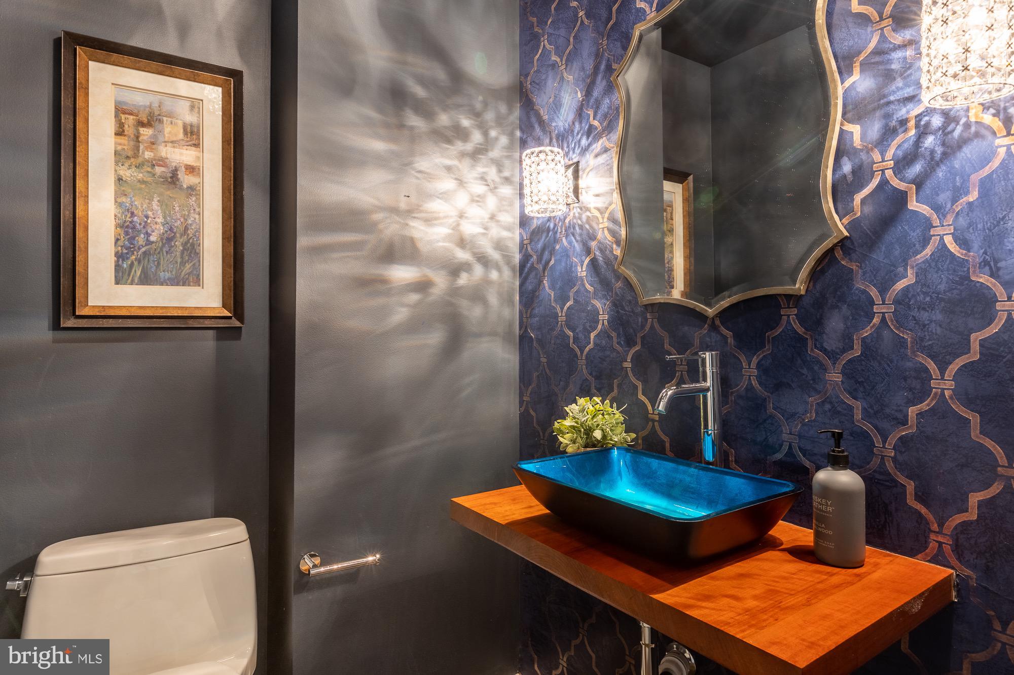 BRADLEY MANOR - Residential