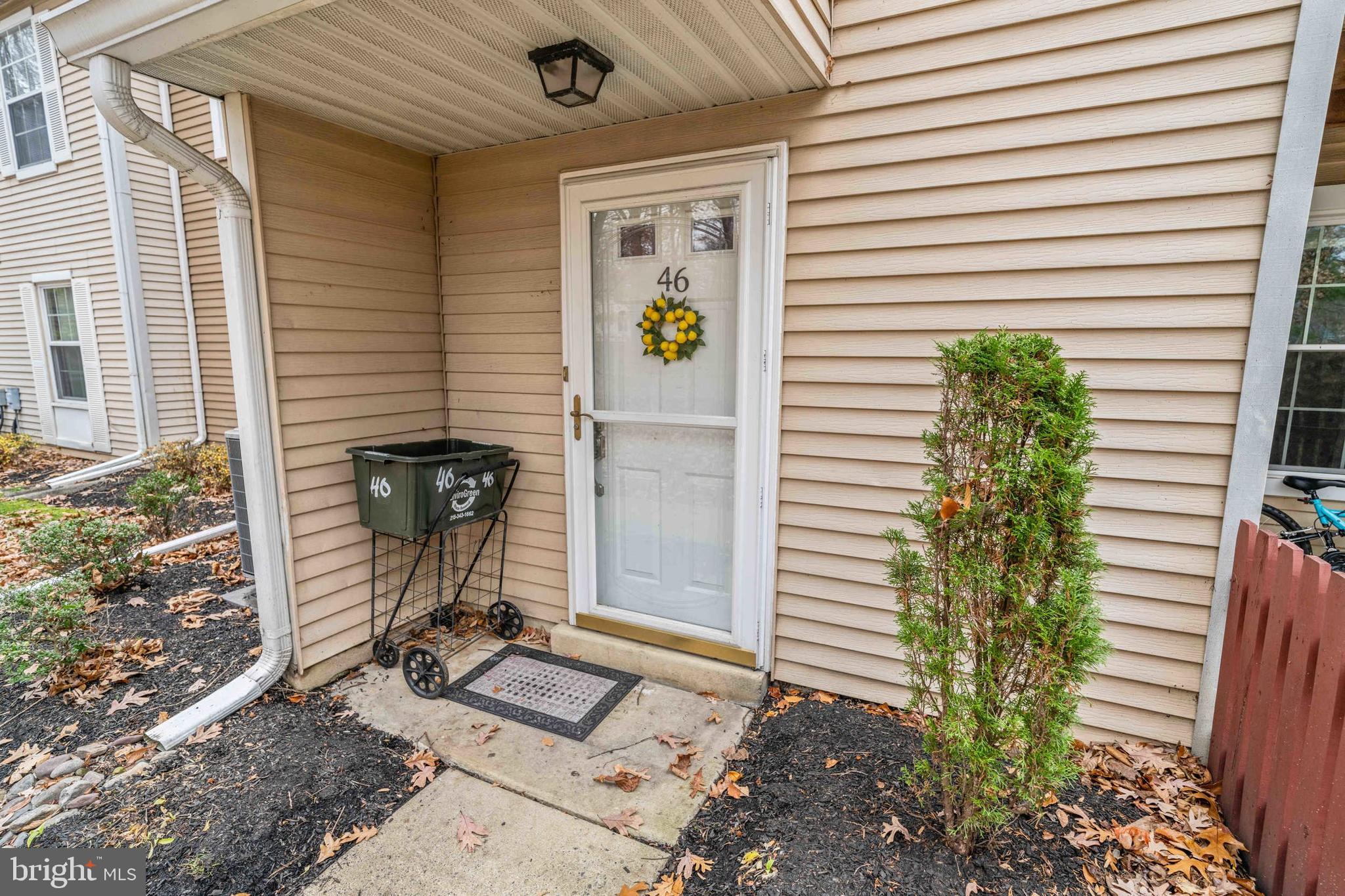 SAW MILL VALLEY - Residential