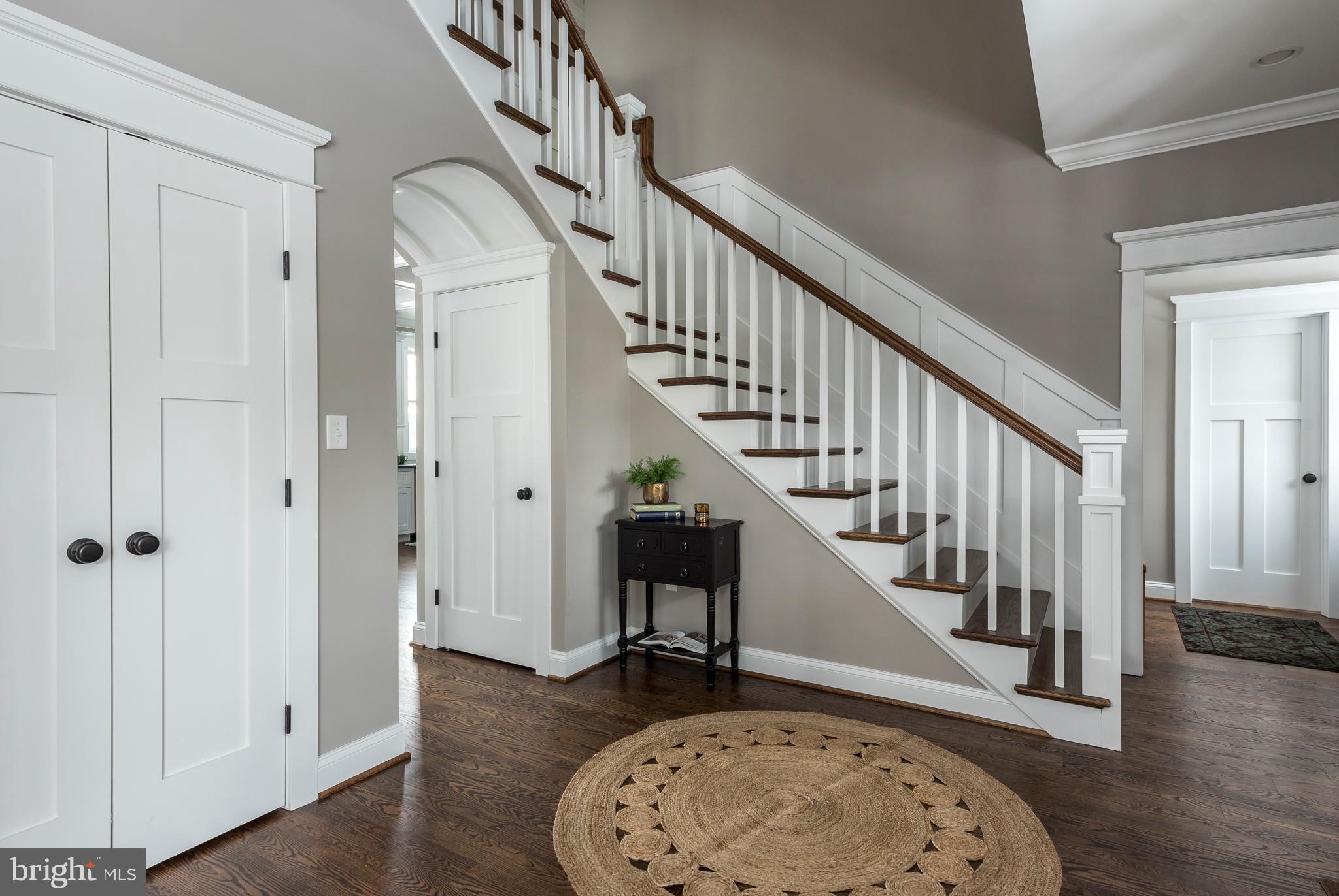 MURRAY HILL - Residential