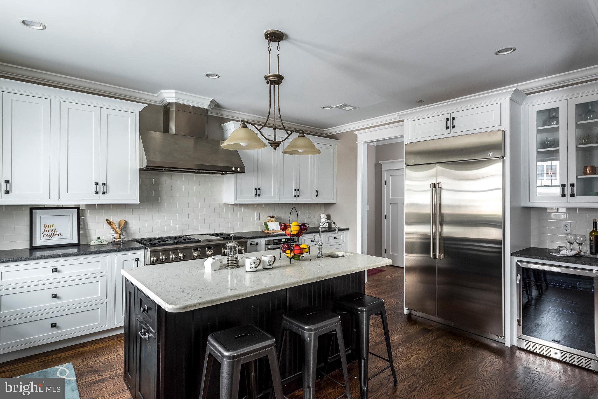 MURRAY HILL - Residential