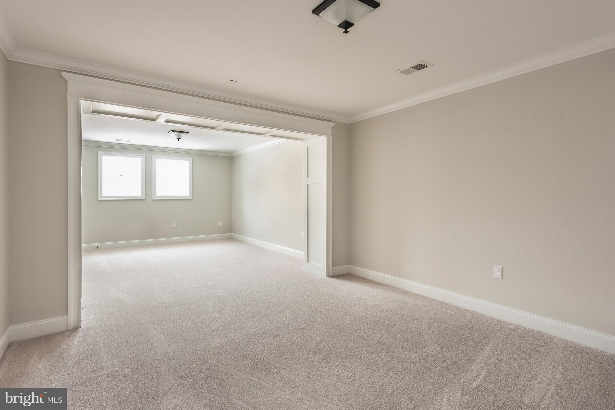 MURRAY HILL - Residential