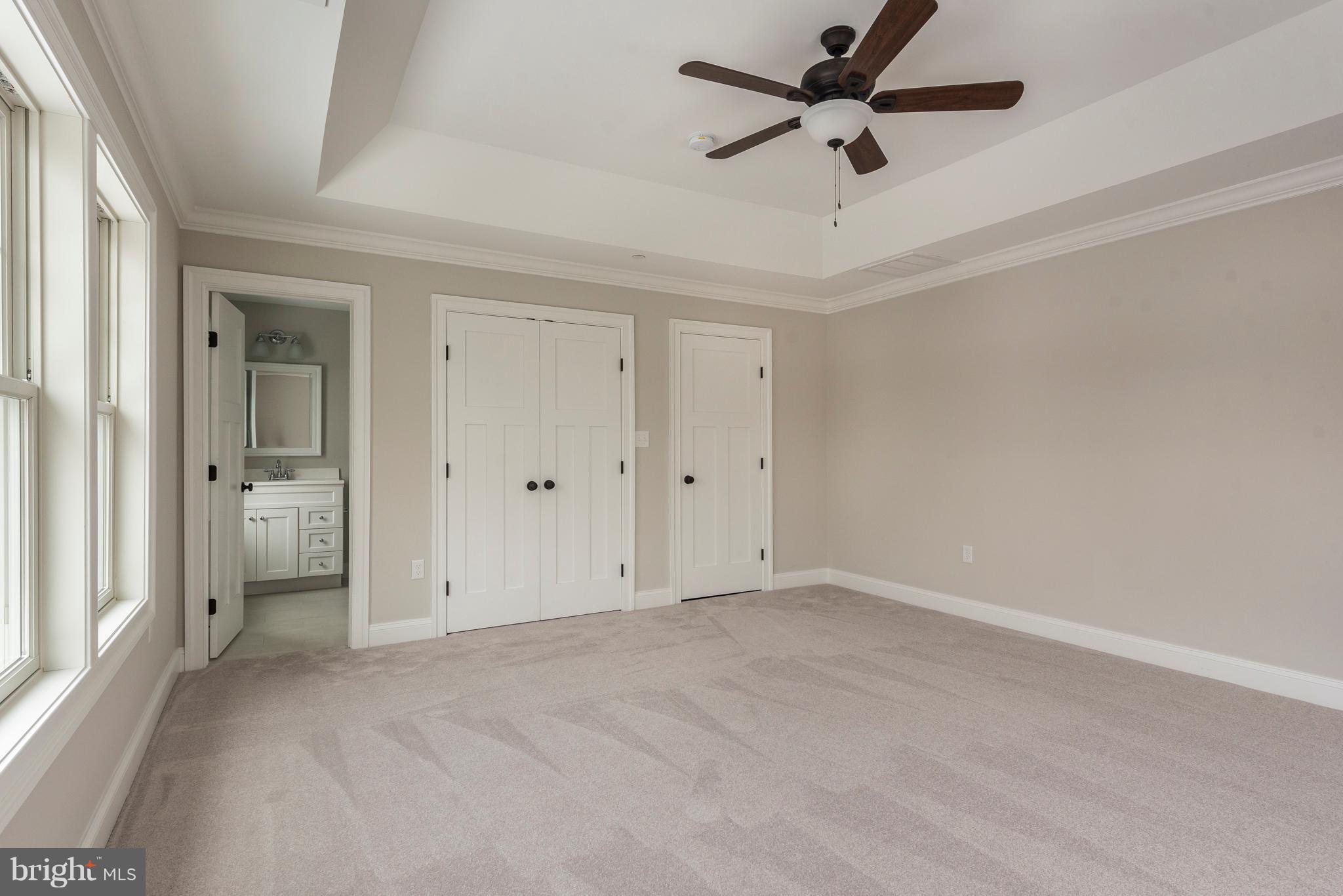 MURRAY HILL - Residential