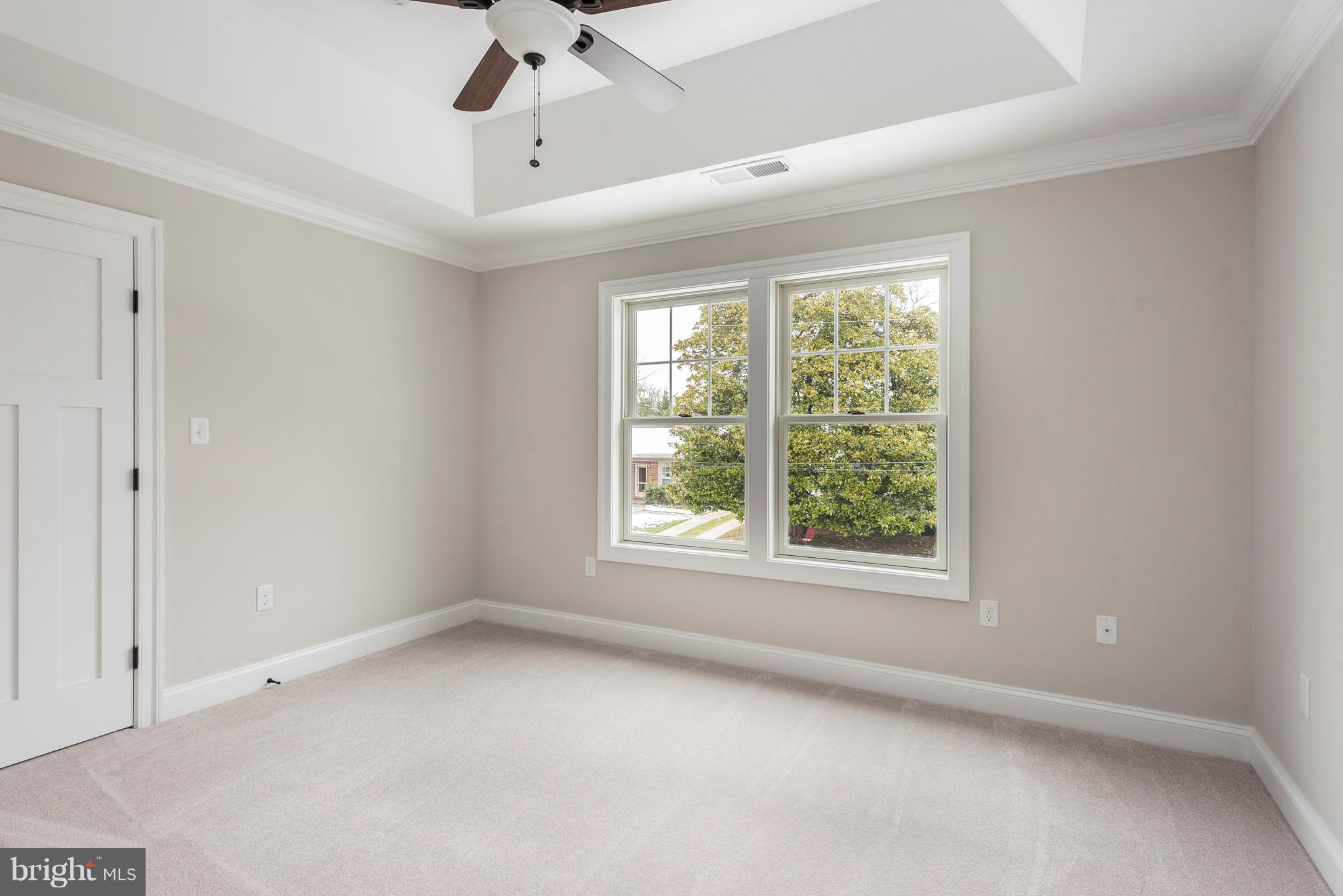 MURRAY HILL - Residential