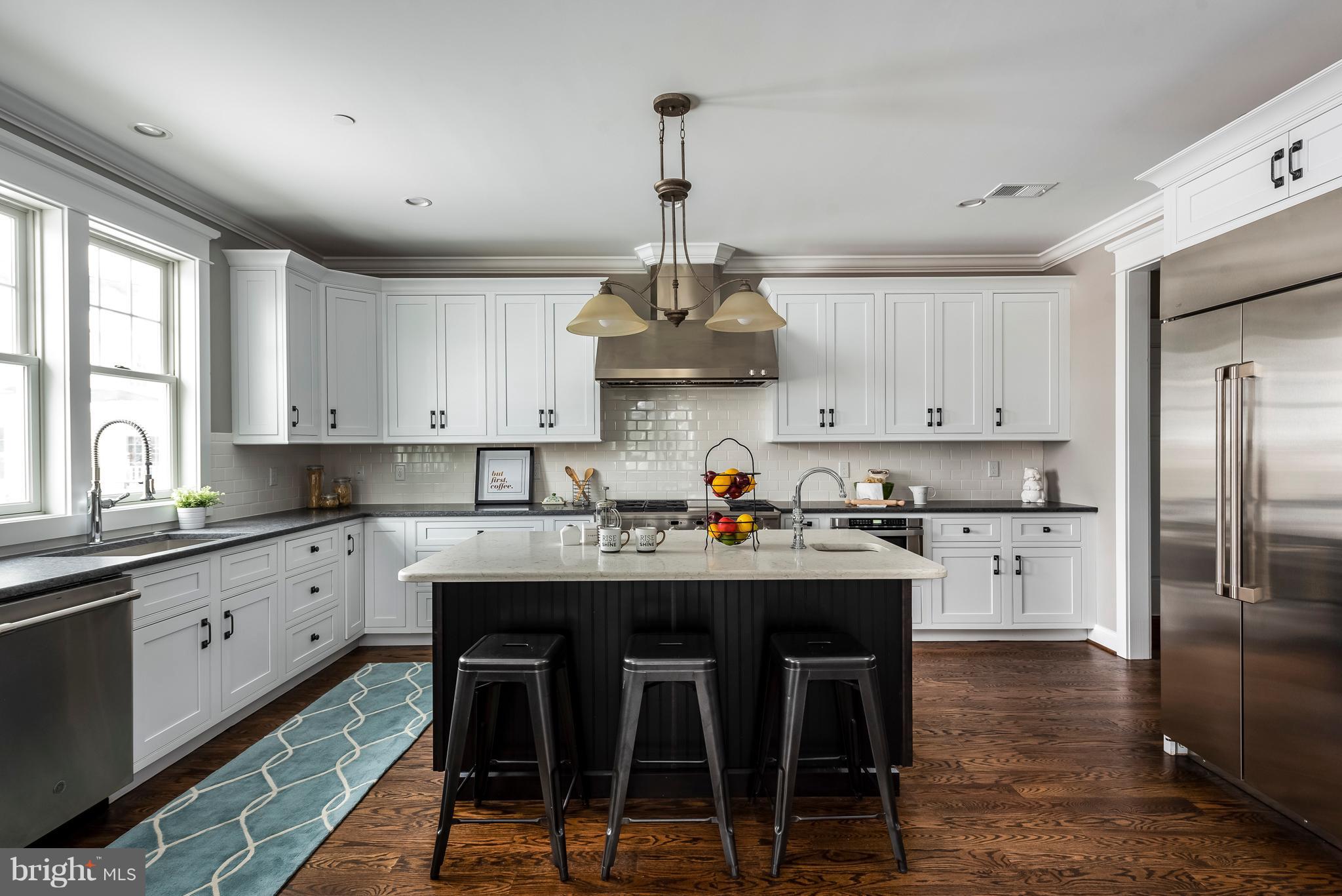 MURRAY HILL - Residential