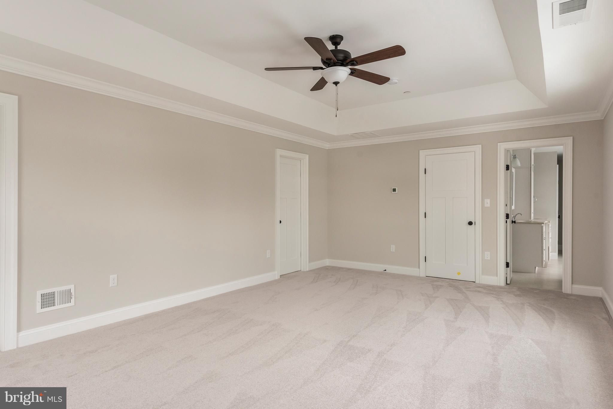 MURRAY HILL - Residential