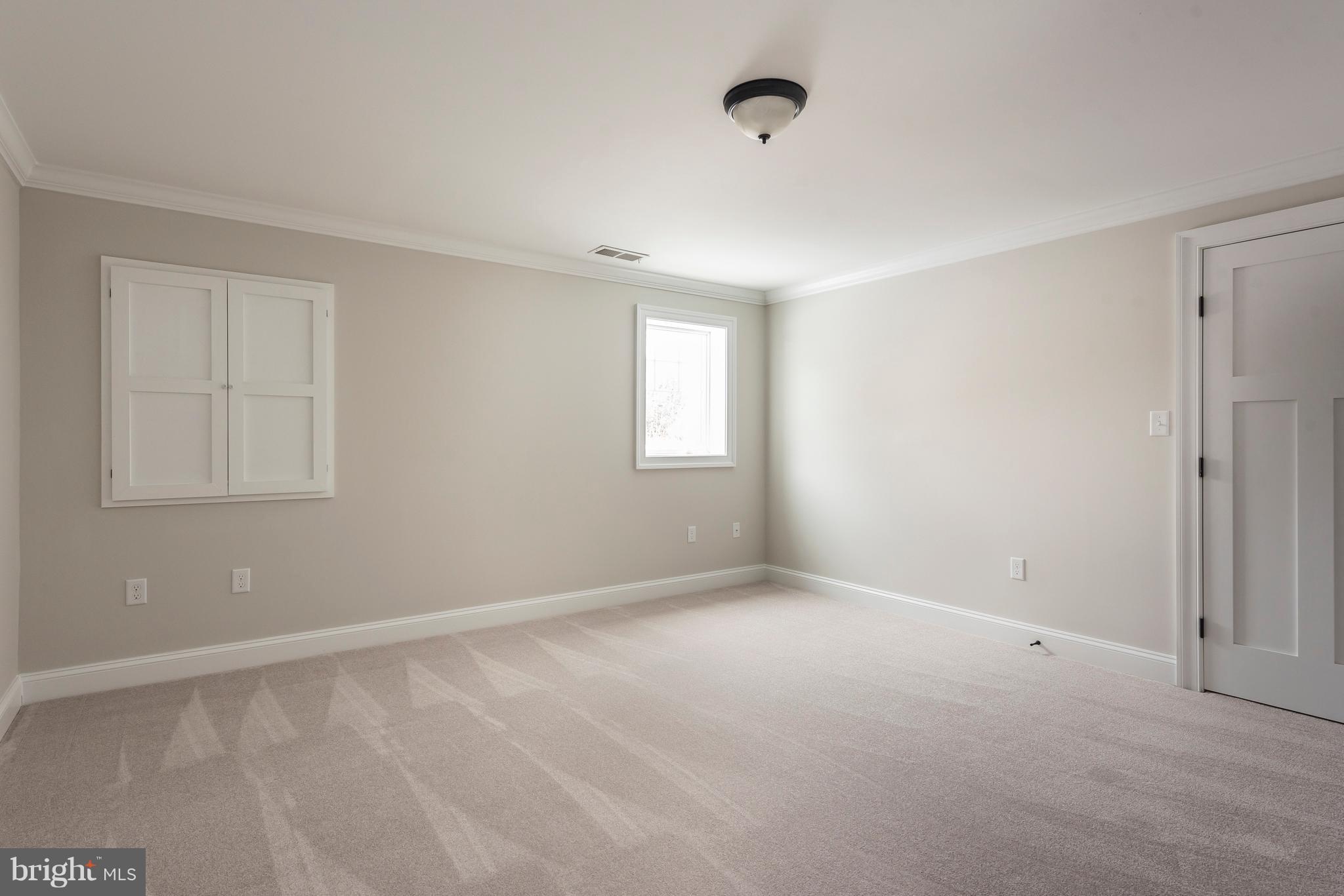 MURRAY HILL - Residential