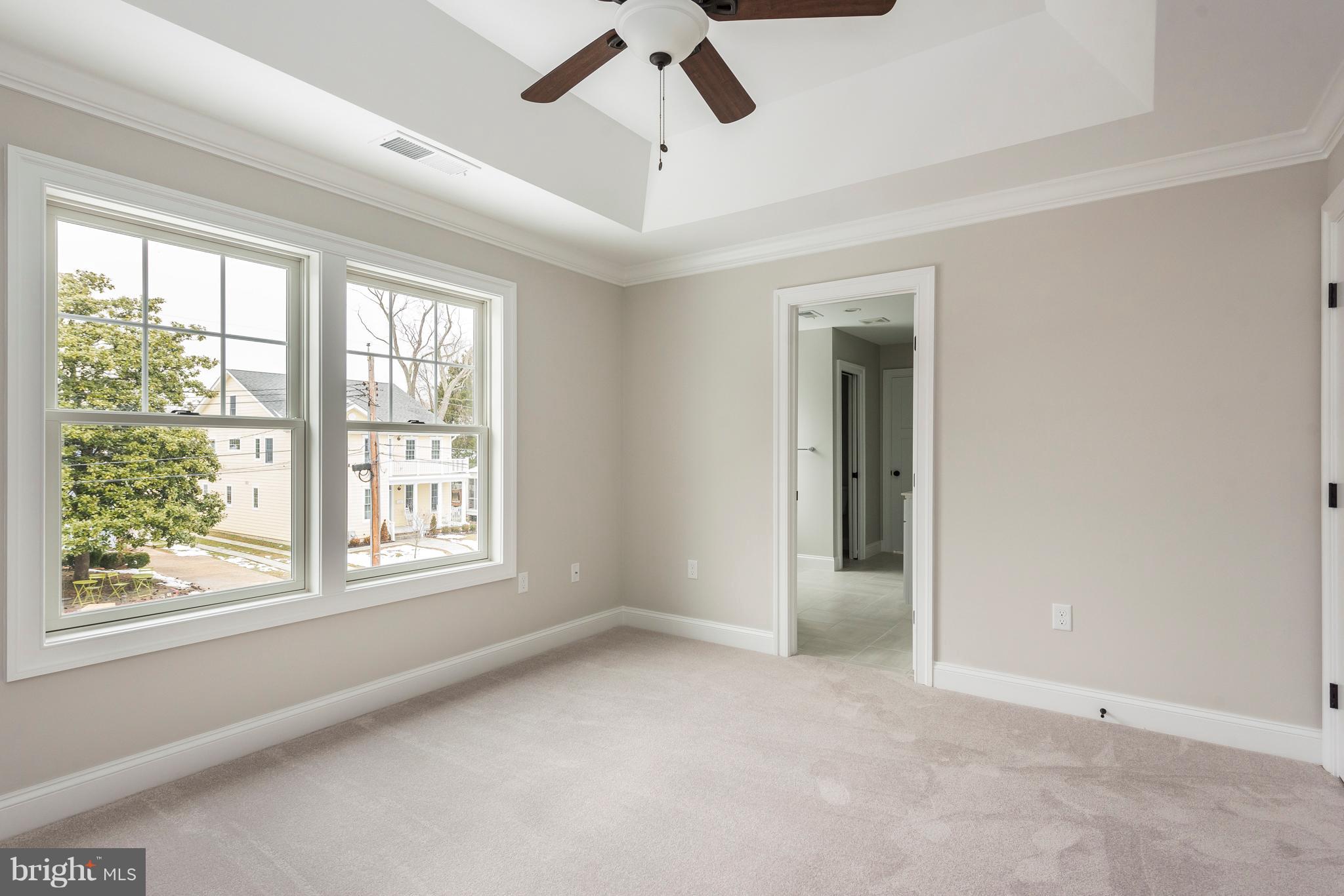 MURRAY HILL - Residential