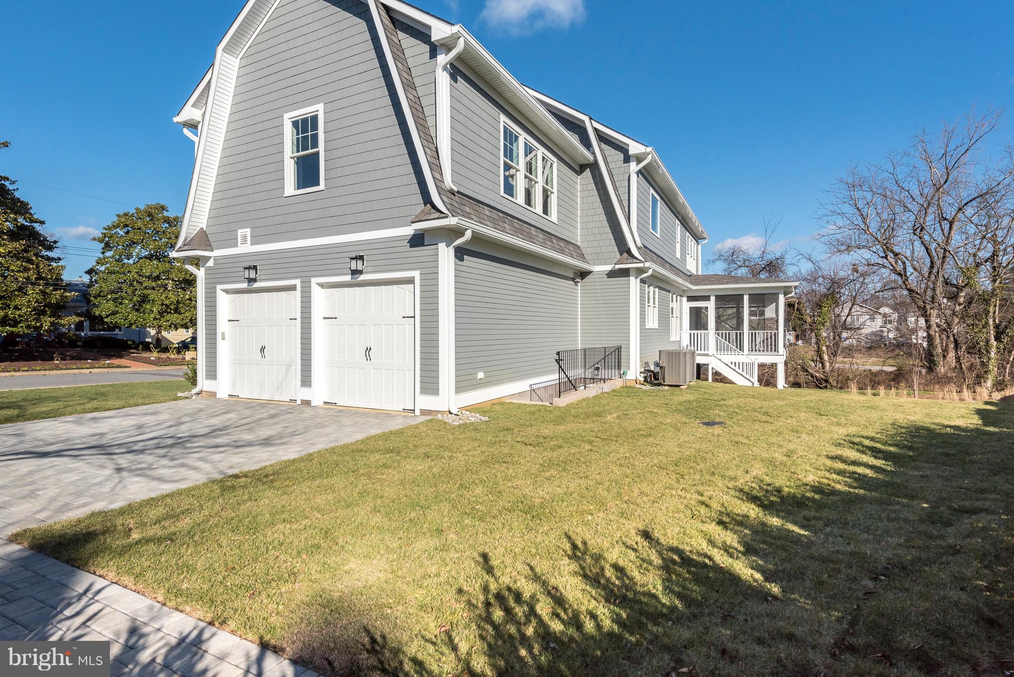 MURRAY HILL - Residential