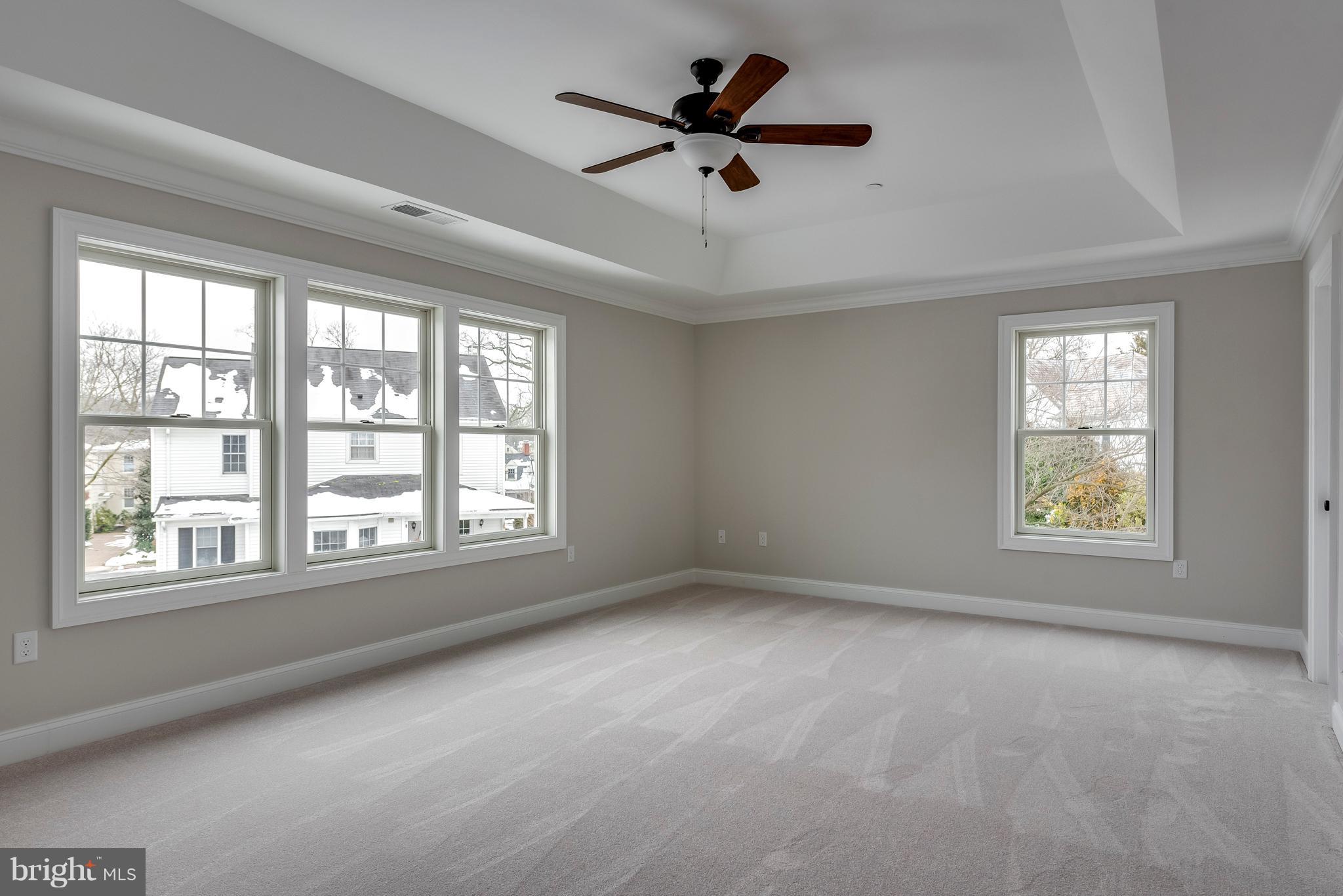 MURRAY HILL - Residential