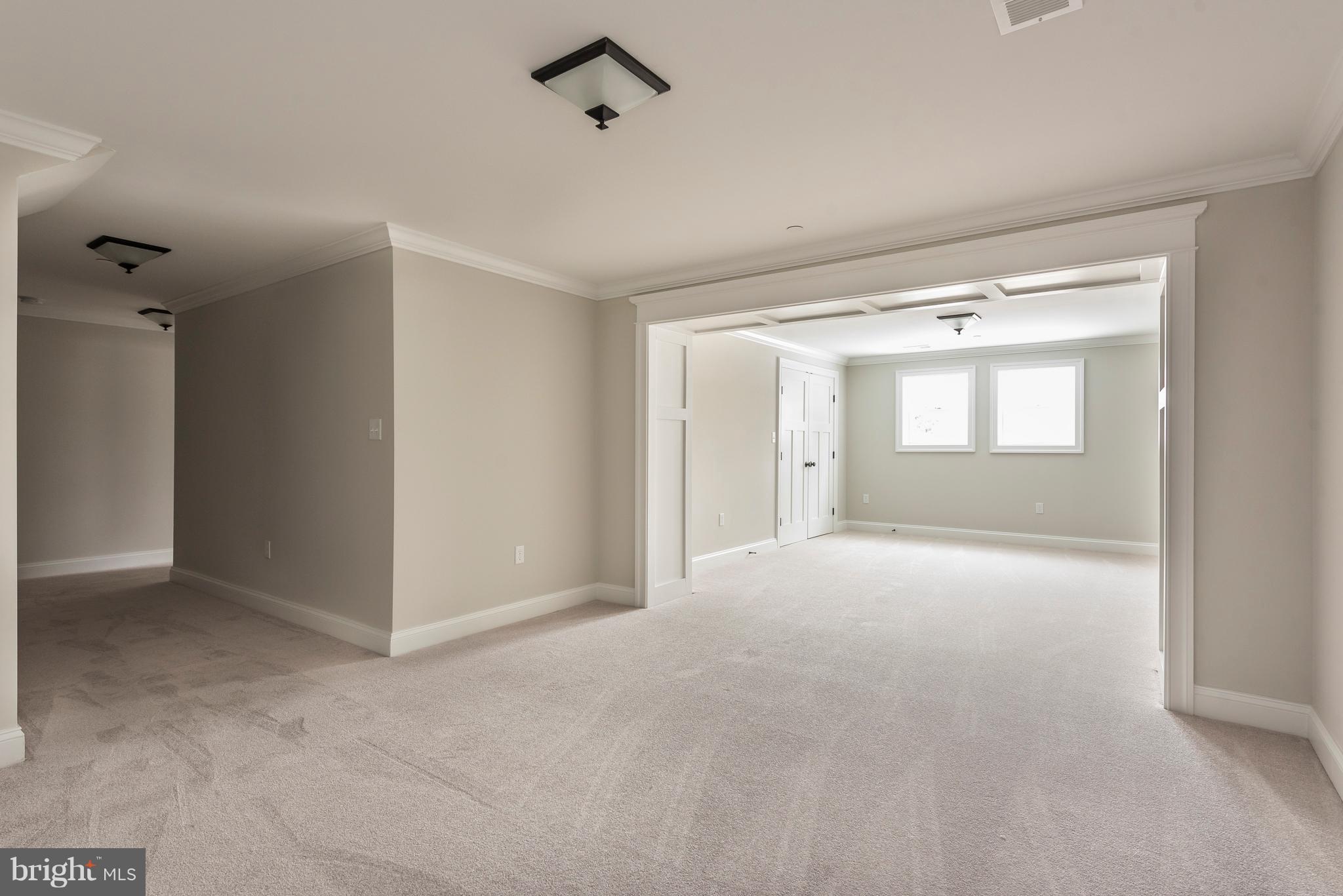 MURRAY HILL - Residential