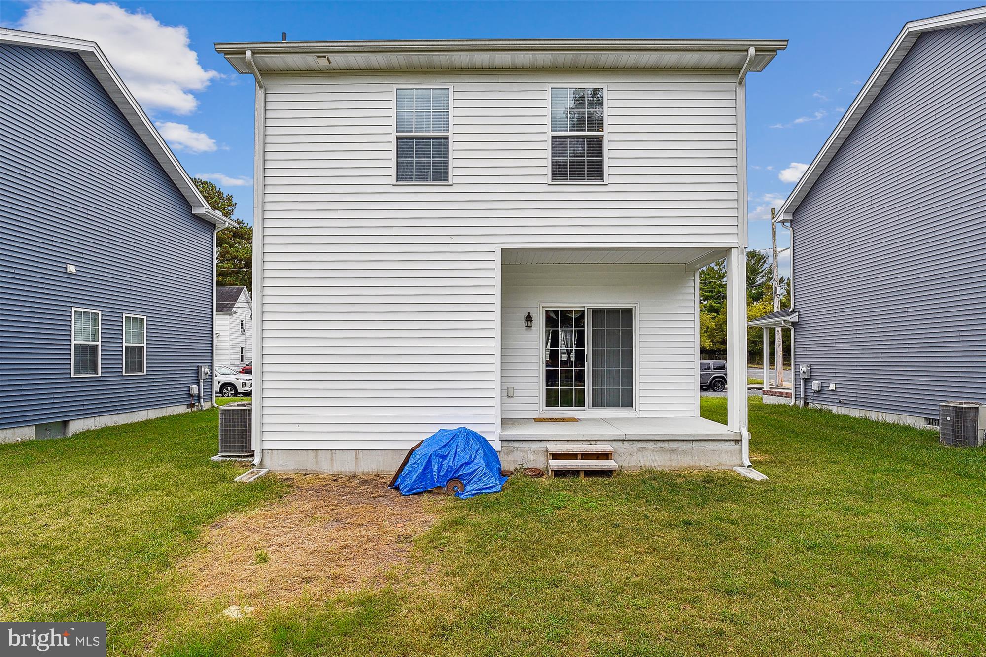 714 HOWARD STREET