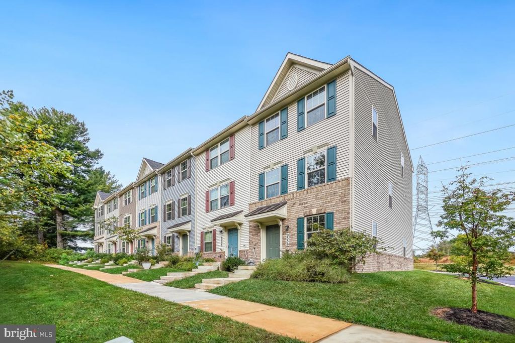Photo of 9556 Autumn Berry Place, MONTGOMERY VILLAGE, MD 20886 (MLS # MDMC2205996)