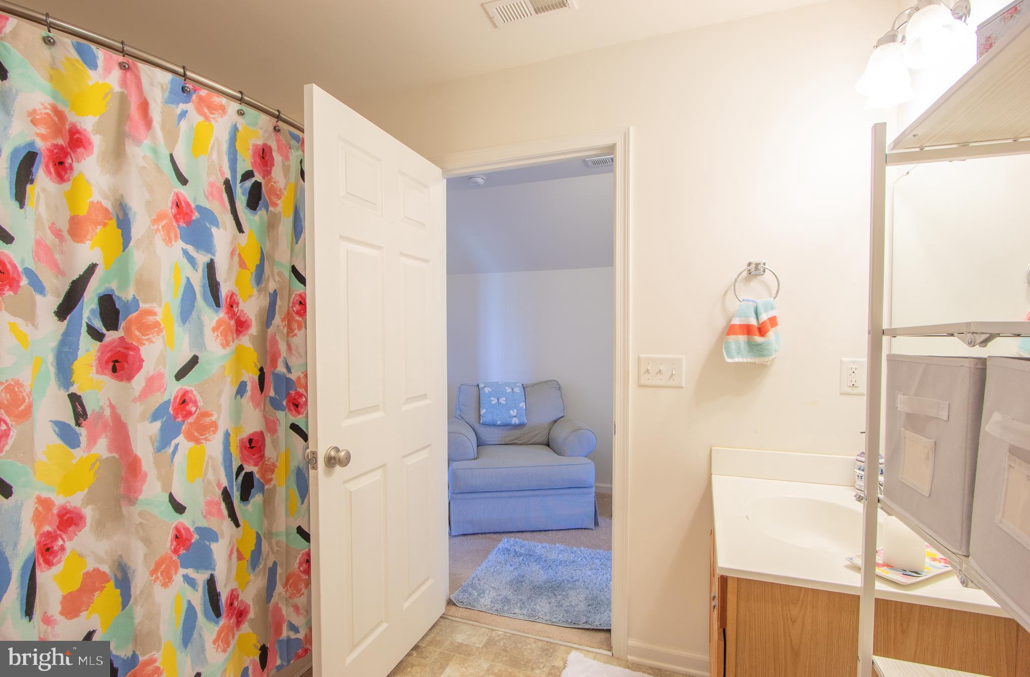 WEST VIEW SHORES - Residential